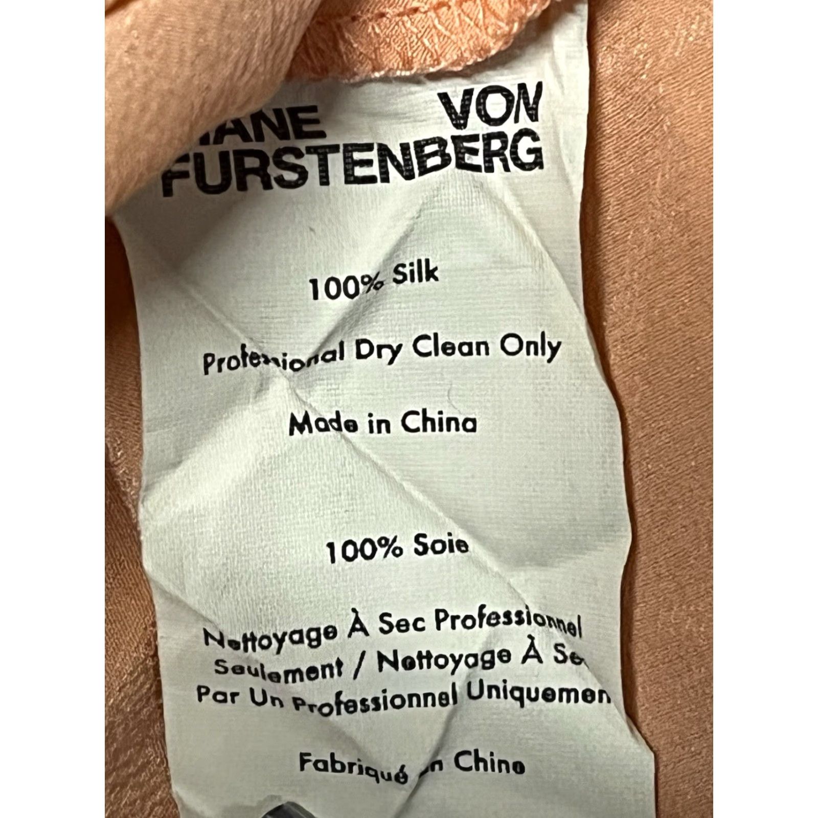 Diane von Furstenberg Diane von Furstenberg Silk Blouse Short Sleeve Button Front Women Medium Salmon Blouse Designer Regular Fit Size M / US 6-8 / IT 42-44 - 7 Thumbnail