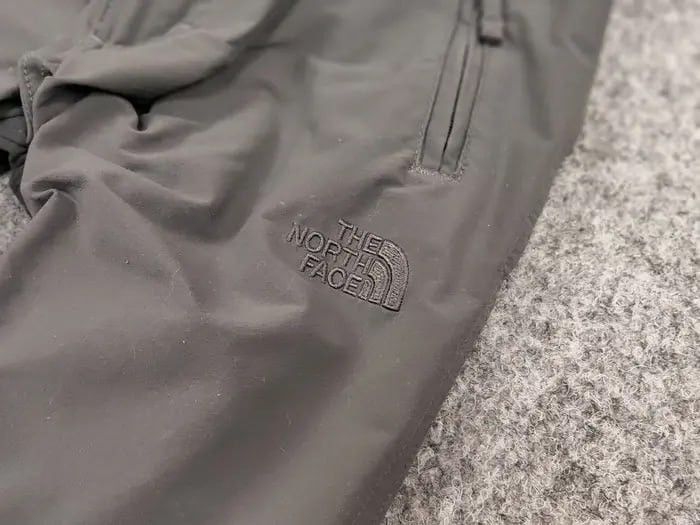 The North Face Vintage The North Face Cargo Track Hiking Zip Pants Y2K Size US 32 / EU 48 - 11 Thumbnail
