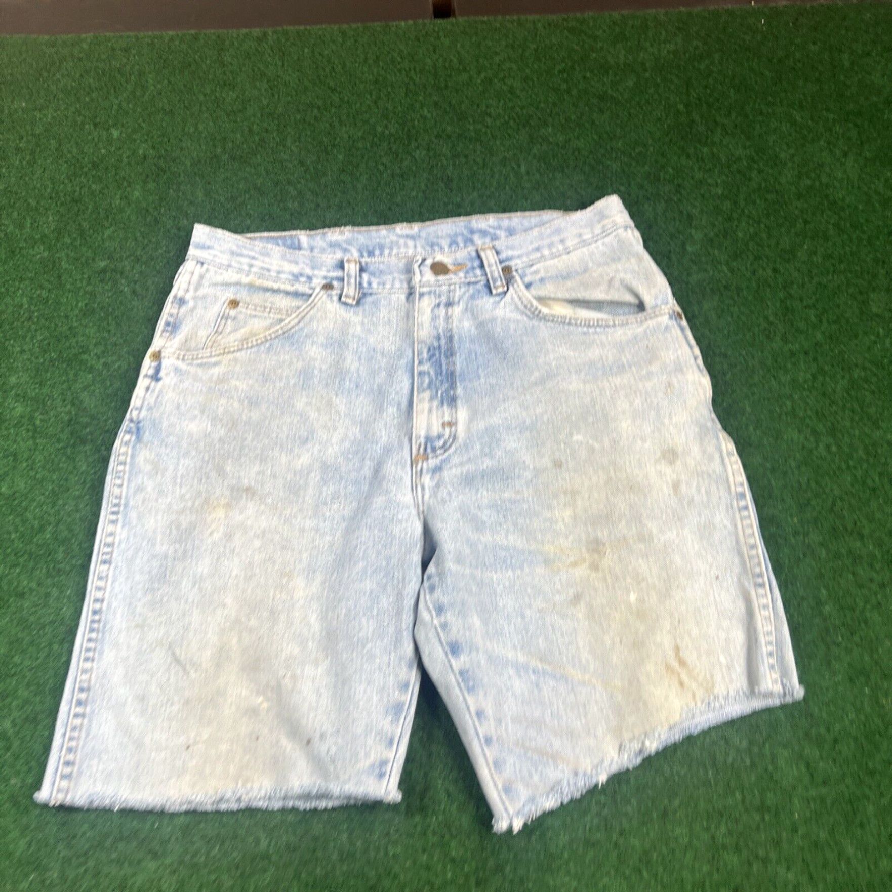 Wrangler Wrangler Denim Light blue Jean Shorts Men’s Size 32 Relaxed Fit Work Dirty Size US 32 / EU 48 - 1 Thumbnail