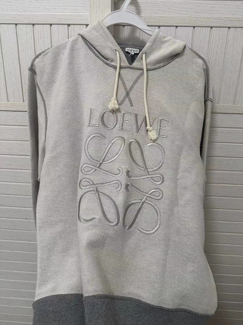 Loewe Loewe Gray logo sweater Size XS / US 0-2 / IT 36-38 - 2 Thumbnail