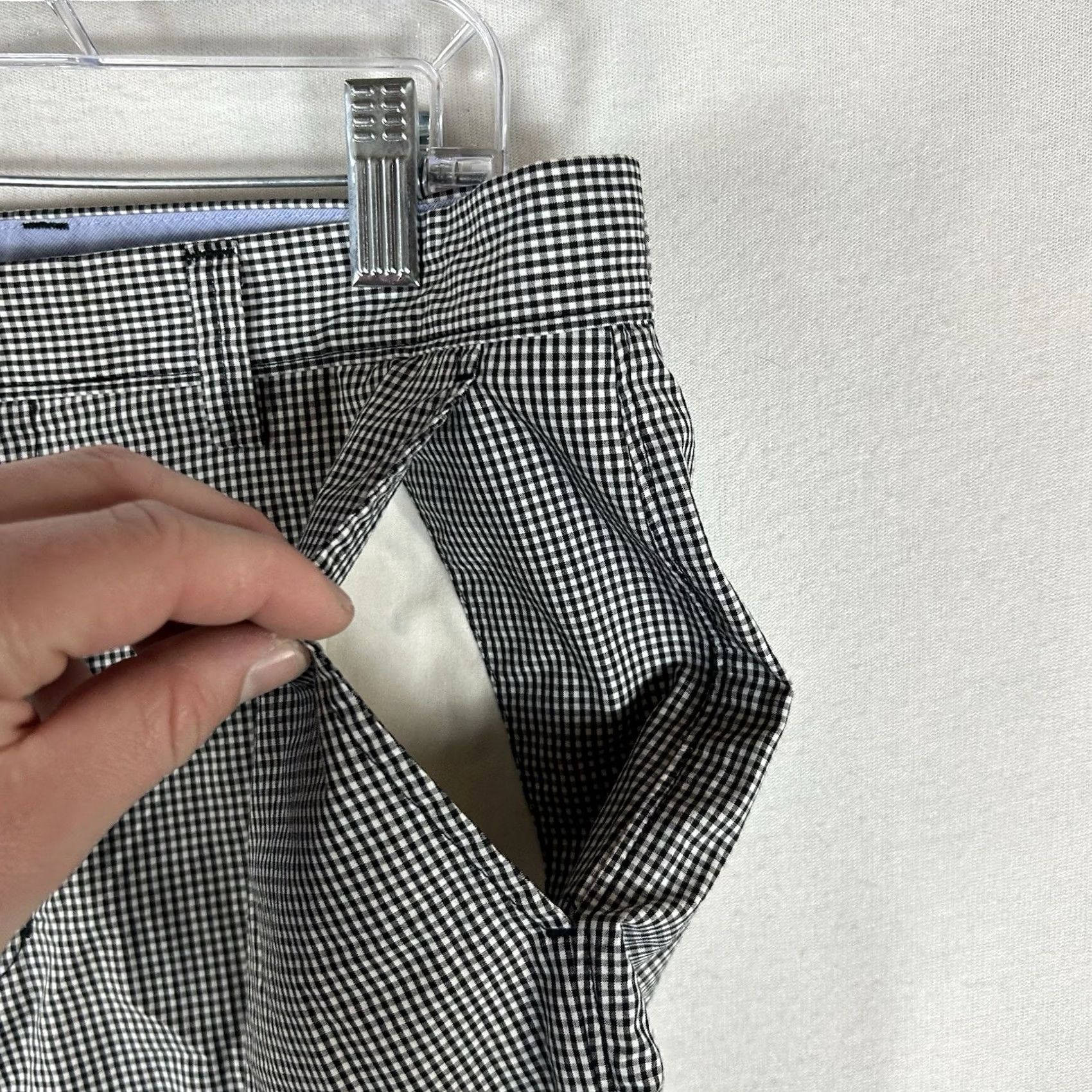 J.Crew J. Crew Rivington Shorts Mens 32 Gray Plaid Cotton Beach Golf Zip Fly Chino Straight Leg Pocketed 100% Cotton Summer Style Mens Size US 32 / EU 48 - 2 Thumbnail