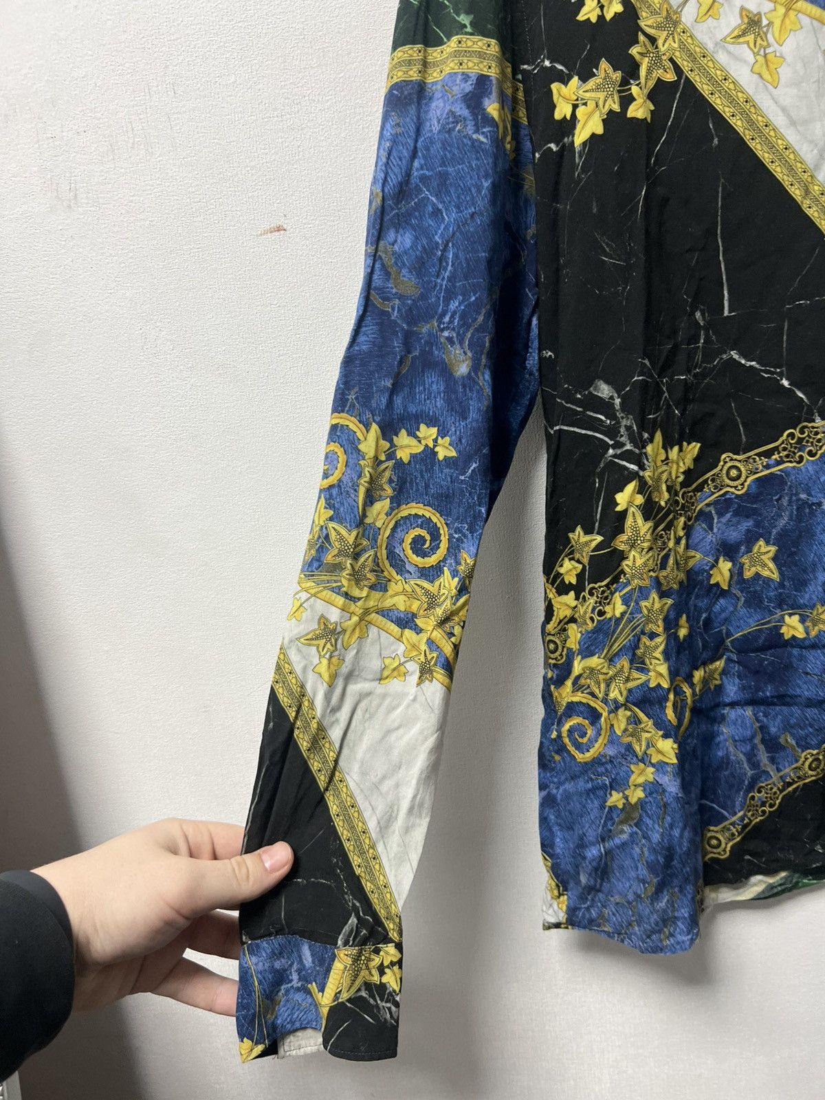 Versace Versace Silk Shirt Size US M / EU 48-50 / 2 - 4 Thumbnail