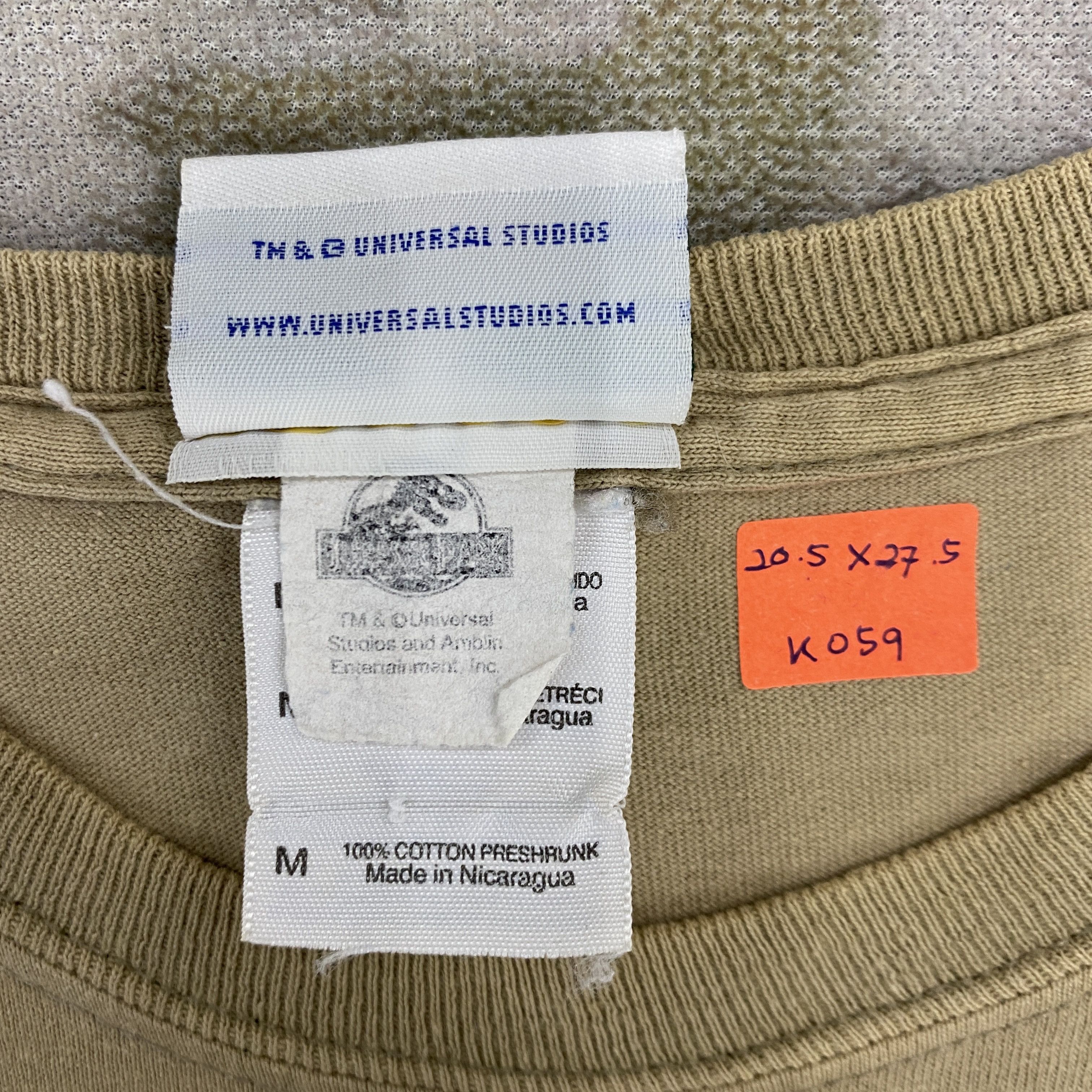 Universal Studios Vintage Universal Studios Jurassic Park Tshirt - K059 Size US M / EU 48-50 / 2 - 5 Thumbnail