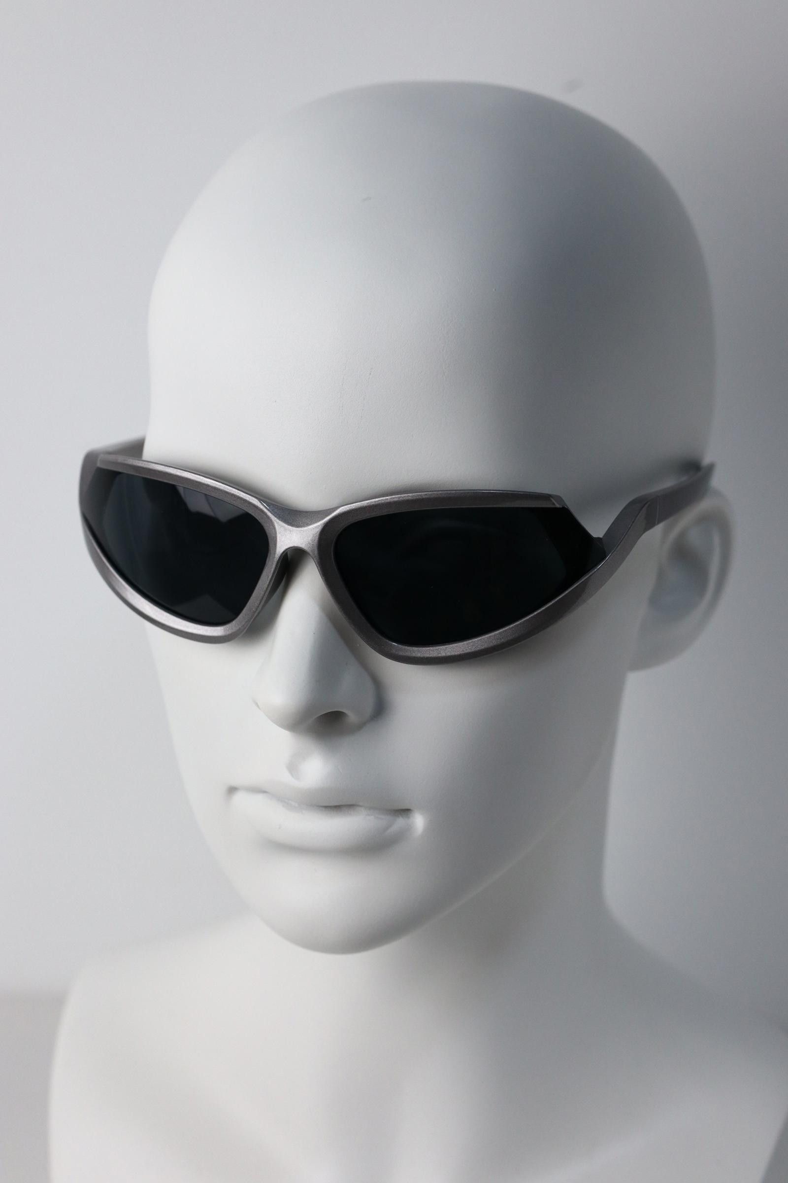 Japanese Brand Y2k Avant Garde Futuristic Gunmetal Gray Sunglasses OS Size ONE SIZE - 5 Thumbnail