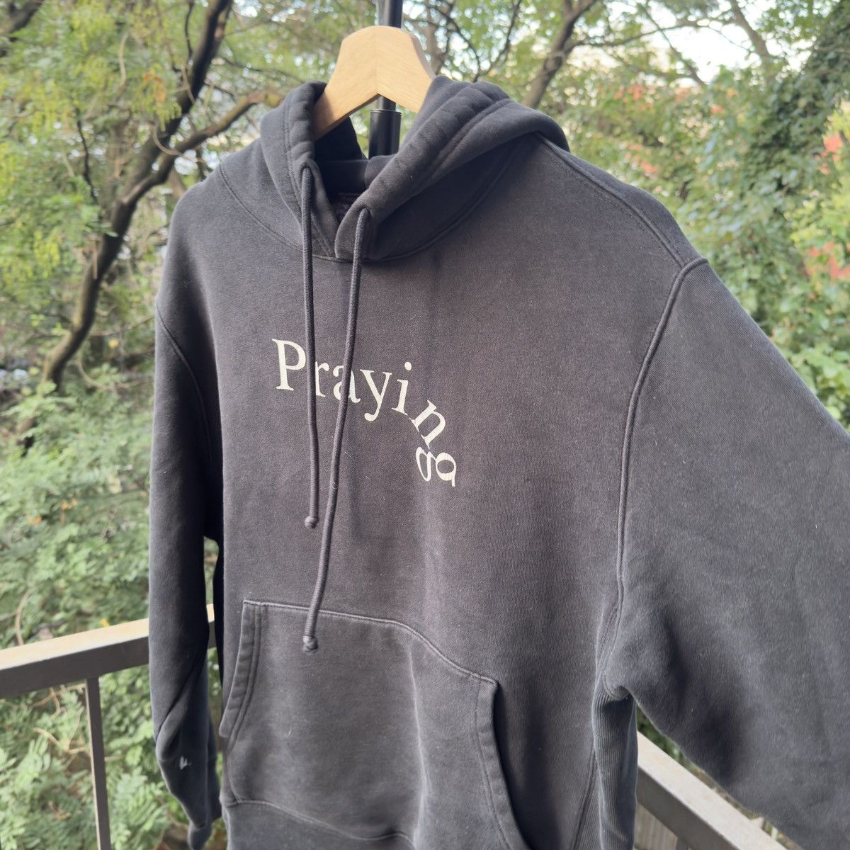 Praying Praying Logo Hoodie Faded Size US S / EU 44-46 / 1 - 3 Thumbnail