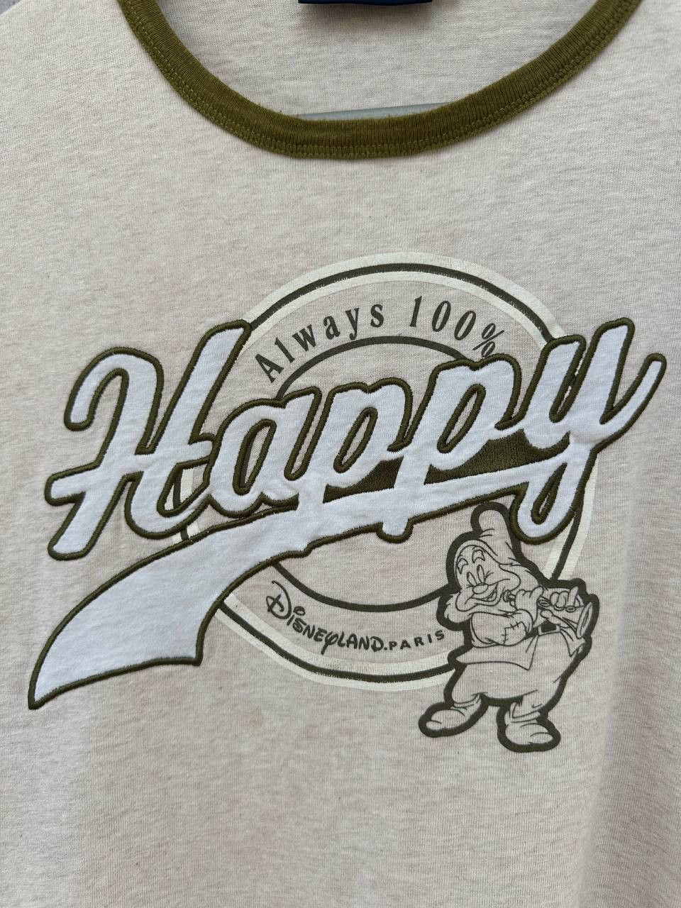 Disney Disneyland Paris Happy Vintage T-Shirt Beige Seven Dwarfs Size US L / EU 52-54 / 3 - 8 Thumbnail