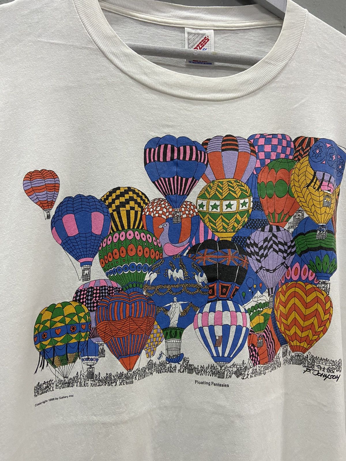 Vintage VINTAGE 1988 B JOHNSON FLOATING FANTASIES TEE SHIRT Size US XXL / EU 58 / 5 - 2 Thumbnail