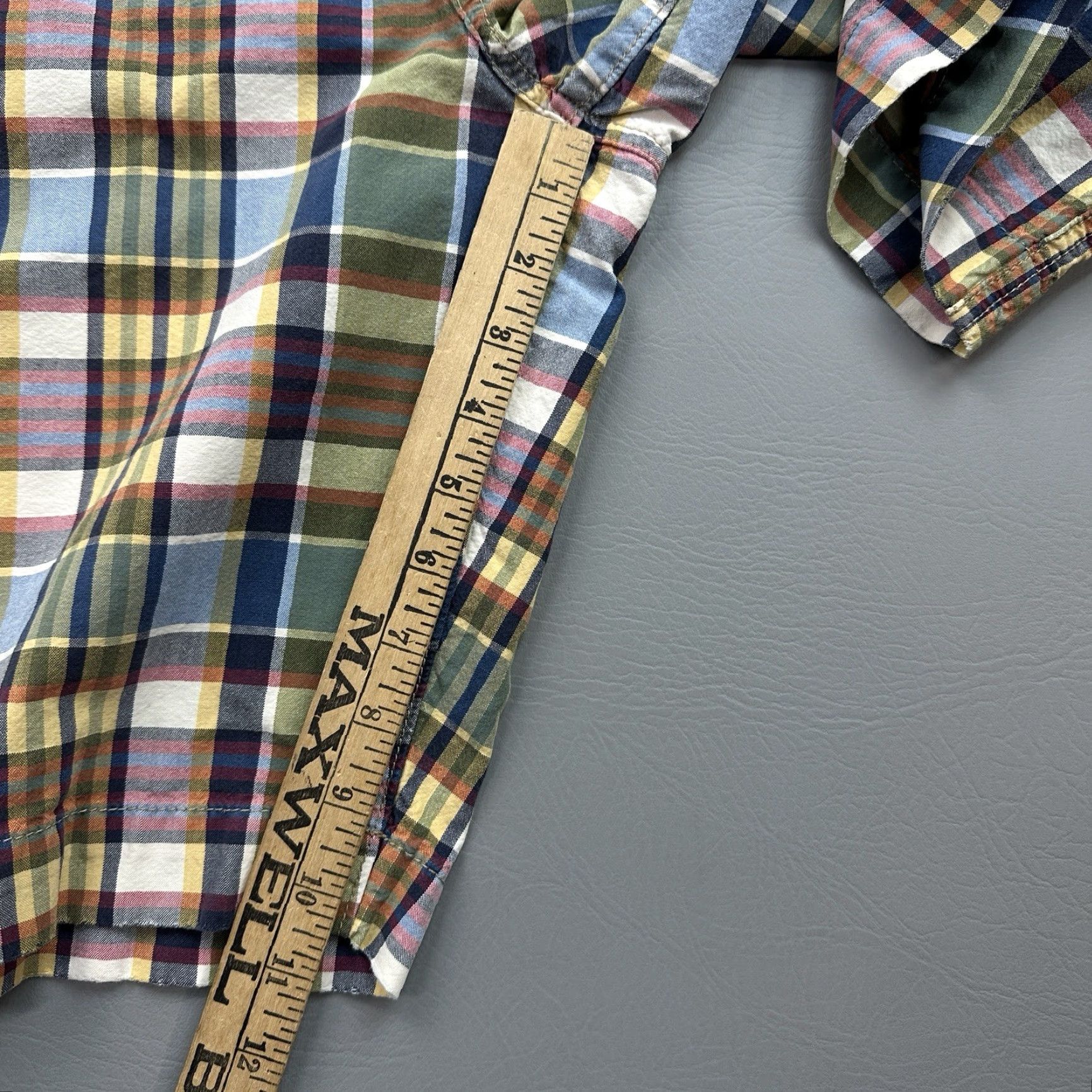 American Eagle Outfitters VINTAGE American Eagle Shorts Mens 30 Plaid Flat Front Chino Casual Y2K Mens Size US 30 / EU 46 - 2 Thumbnail