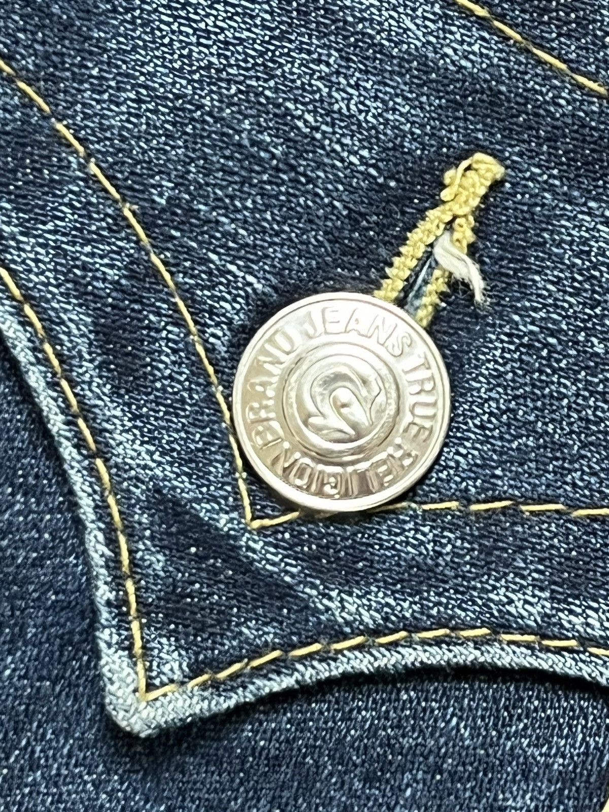 True Religion × Vintage VINTAGE TRUE RELIGION FLAP FADED RICKY SUPER DENIM JEANS Size US 32 / EU 48 - 4 Thumbnail