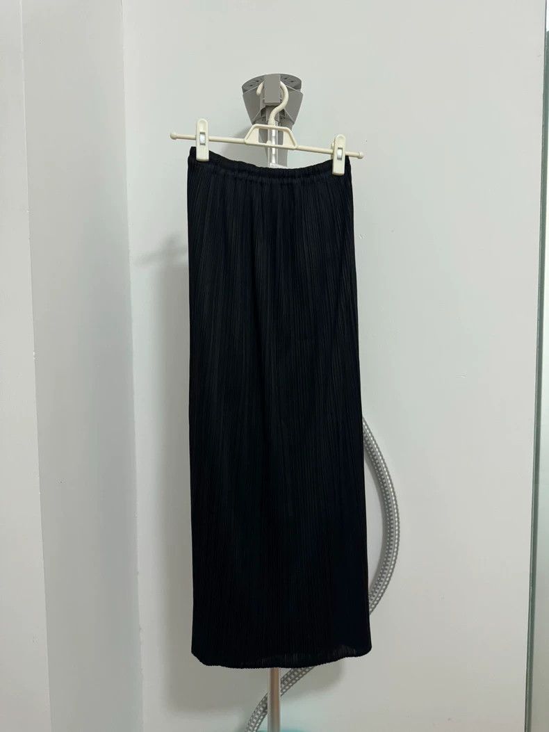 Issey Miyake Issey Miyake size:m Black pleated skirt Size 42" / US 20 - 2 Thumbnail
