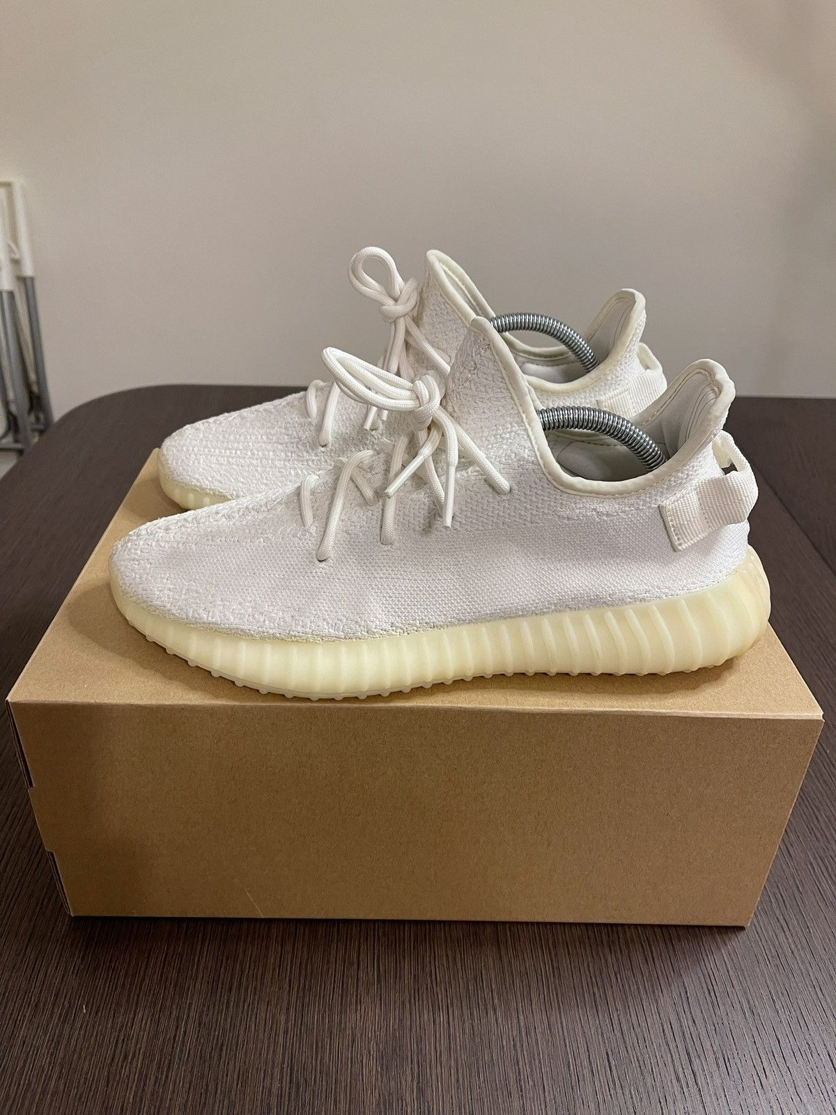 Yeezy adidas Yeezy Boost 350 V2 Cream White/Triple White - Size 9 Size US 9 / EU 42 - 1 Thumbnail