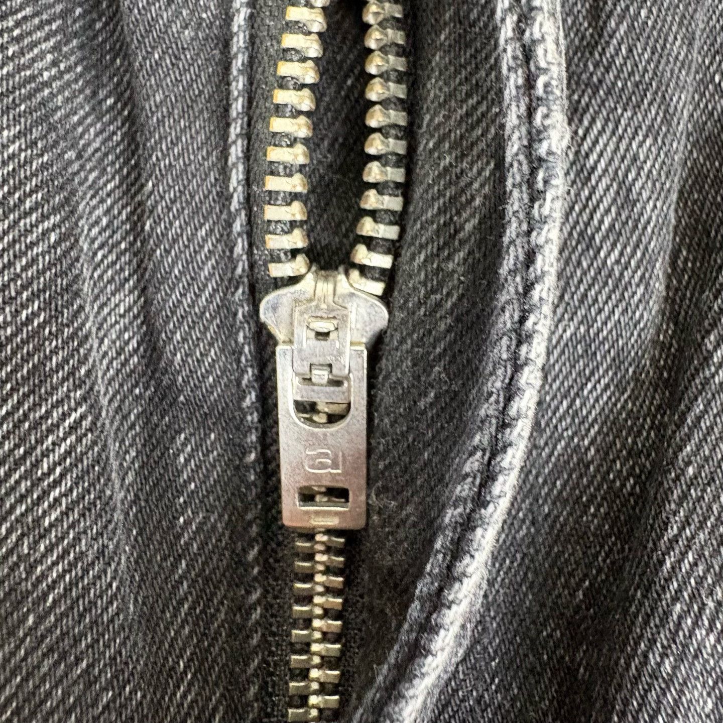 Alexander Wang Alexander Wang Logo pocket EZ mid-rise jeans| Size 29" - 7 Thumbnail
