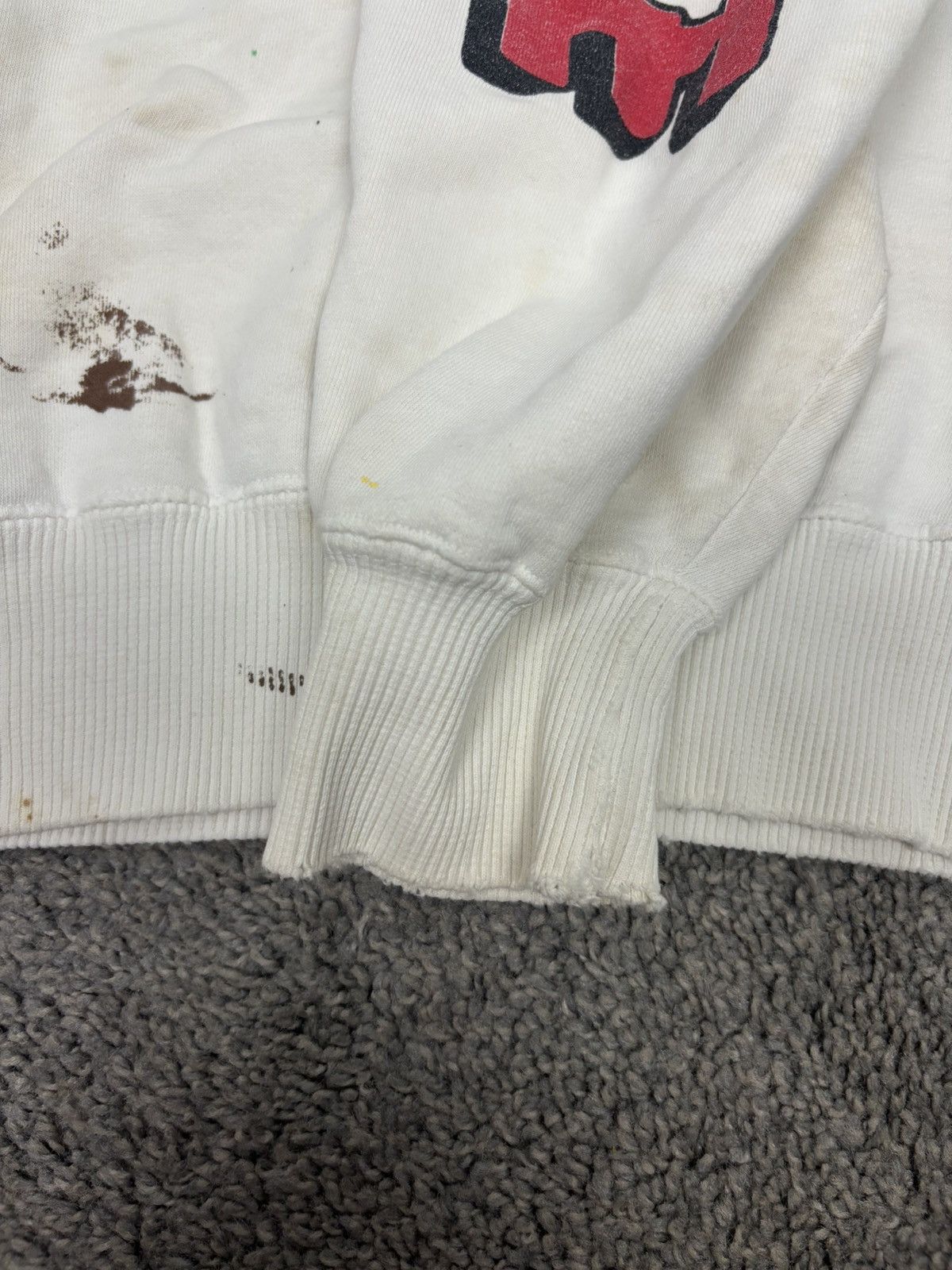 Disney Vintage 90s white mickey mouse paint splattered crewneck Size US XL / EU 56 / 4 - 2 Thumbnail