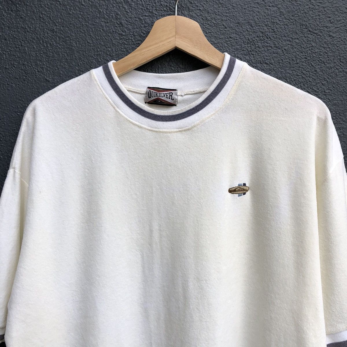 Quiksilver Vintage Surf Quiksilver Embroided Tshirt Size US XL / EU 56 / 4 - 4 Thumbnail