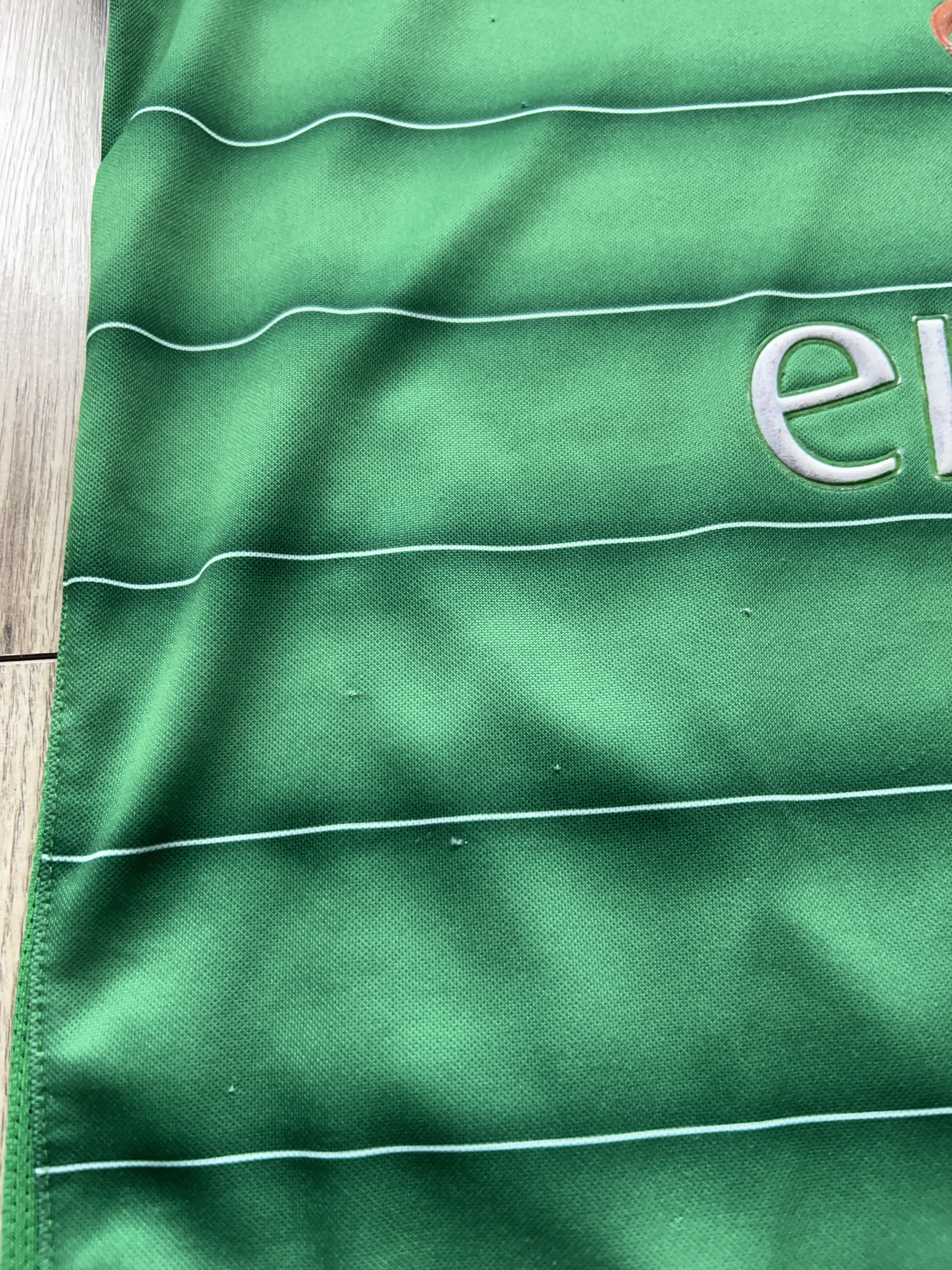 Umbro Mens Ireland 2003 Home Football Soccer Shirt Jersey Size S Size US S / EU 44-46 / 1 - 7 Thumbnail