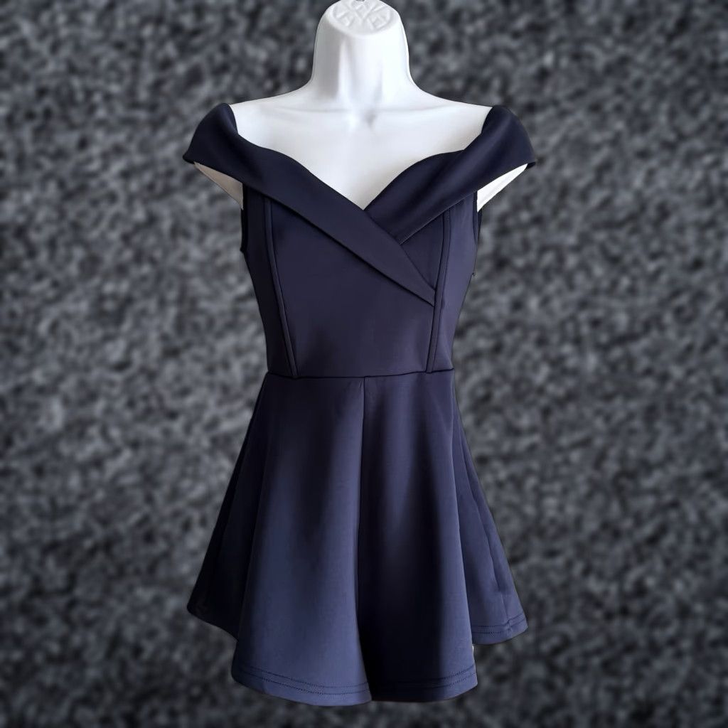 Vintage Showpo Off The Shoulder Romper Shorts Navy Blue 4 XS Women One-Piece Zipper Sleeveless Casual Formal Party/Cocktail Romper Size 27" / US 4 / IT 40 - 1 Thumbnail