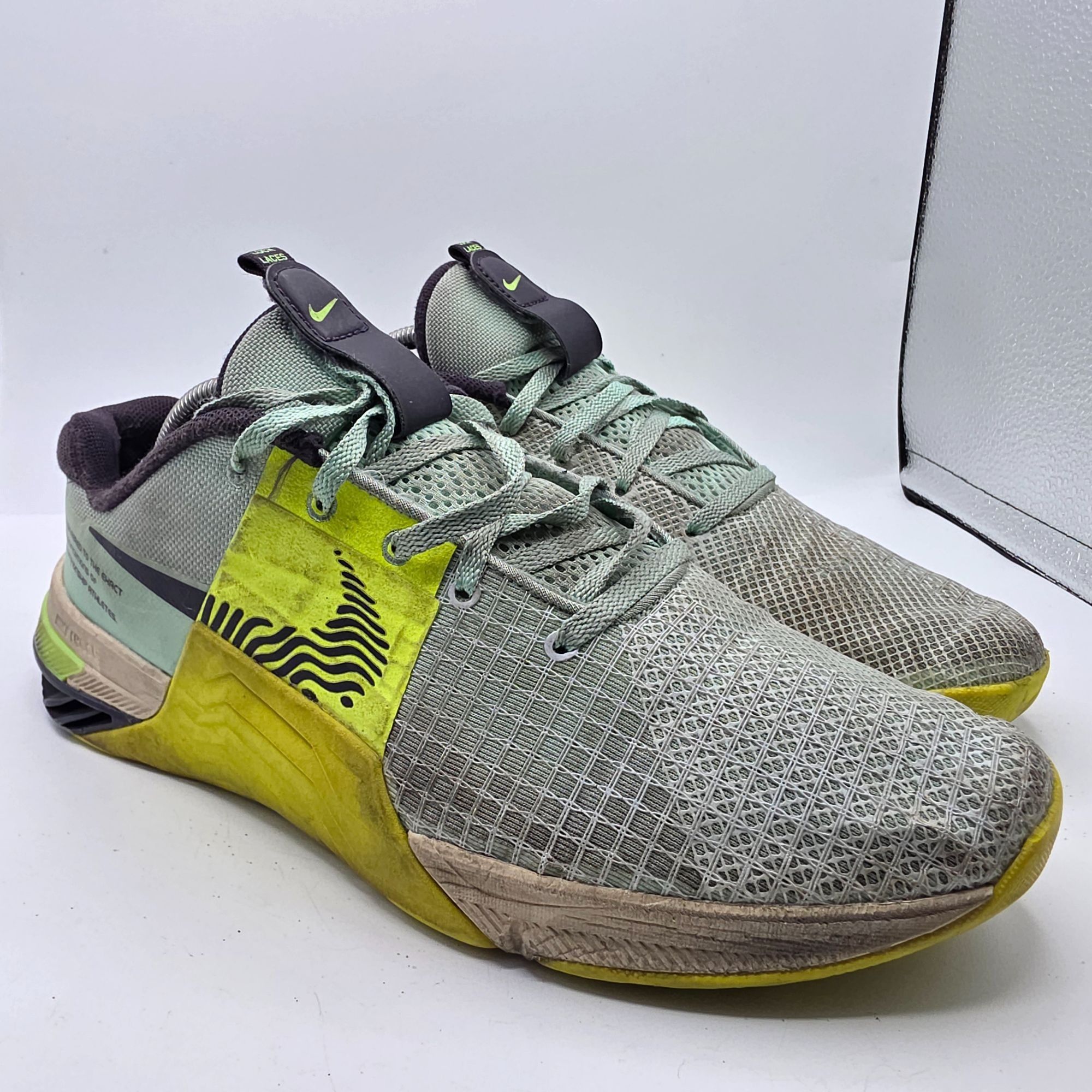 Nike Nike Metcon 8 Mens Size 11 Mint Foam Volt Training Shoes Sne Size US 11 / EU 44 - 1 Thumbnail