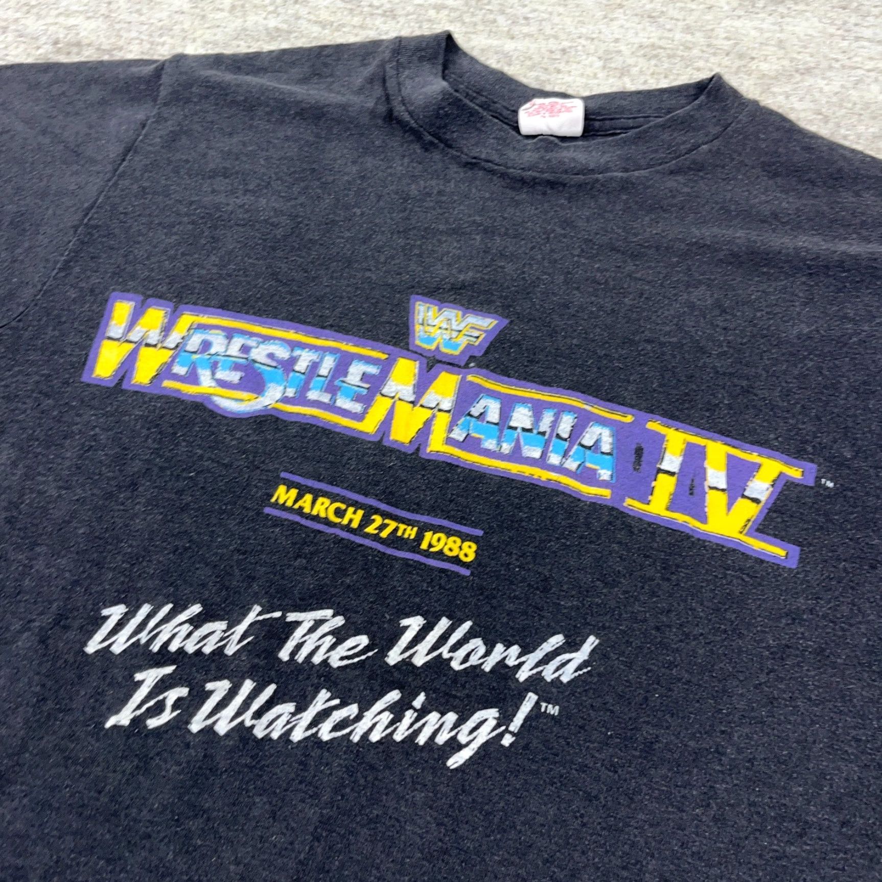 Vintage VINTAGE Royal Wrestle Mania IV Shirt Men L Black 80s Single Stitch Trump Tower Grunge 80s Mens Shirt Size US L / EU 52-54 / 3 - 6 Thumbnail