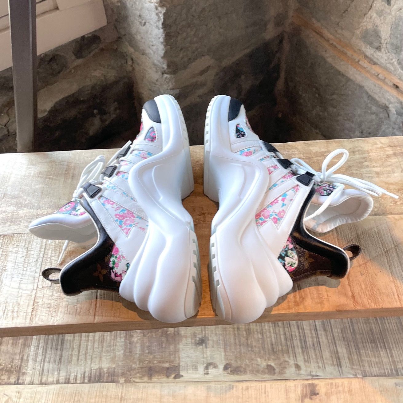 Louis Vuitton Louis Vuitton White Archlight Floral Print Chunky Sneakers Size US 8 / IT 38 - 9 Thumbnail