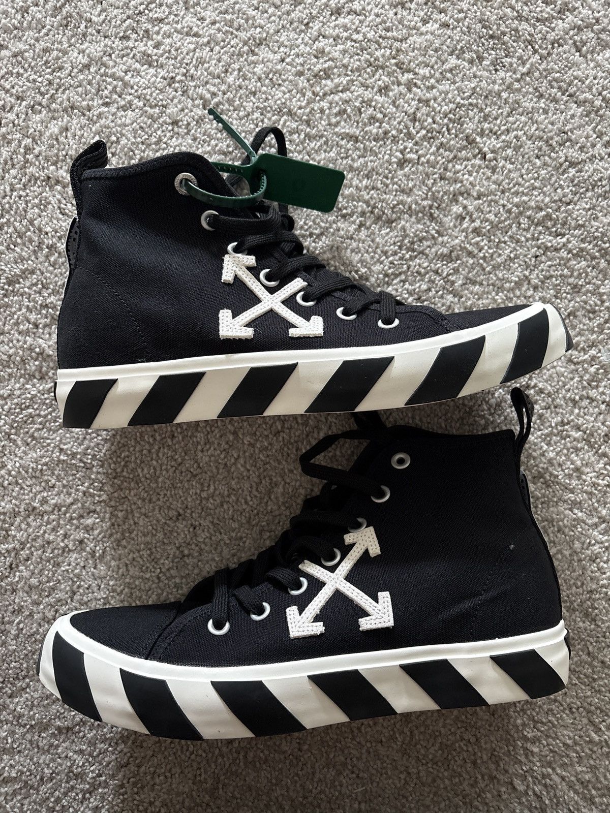 Off-White Off-White Mid Top Vulcs Size US 10 / EU 43 - 1 Thumbnail