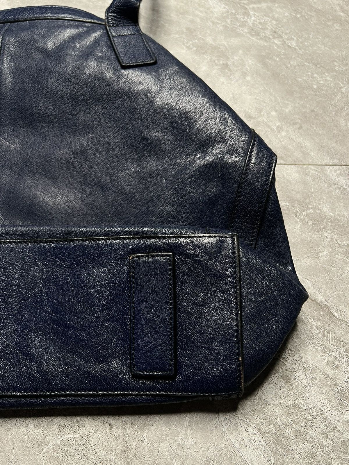Alexander McQueen Iconic Alexander Mcqueen Navy Leather De Manta Bag Size ONE SIZE - 7 Thumbnail