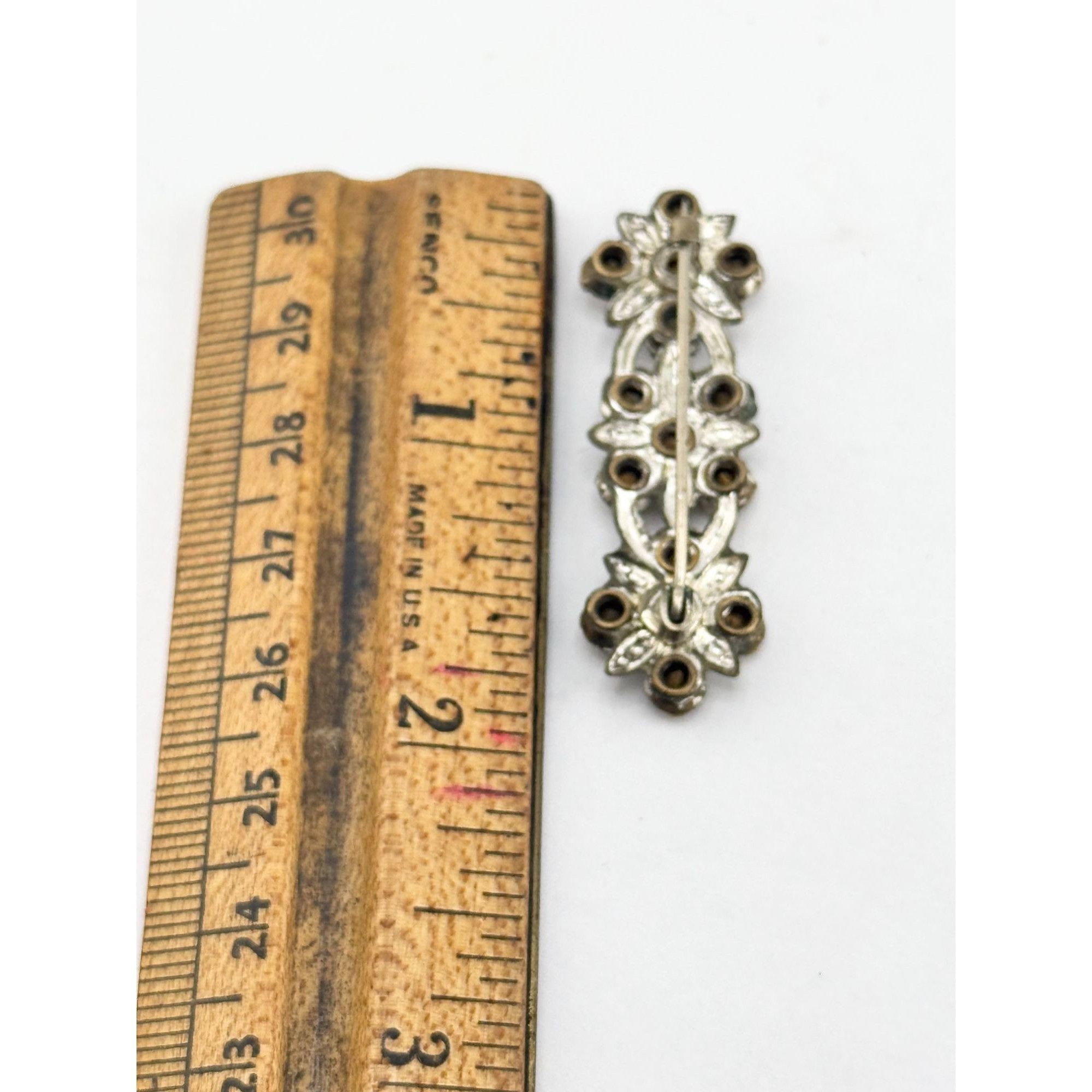 Vintage Vintage estate glass paste rhinestone c clasp floral pin Size ONE SIZE - 4 Thumbnail