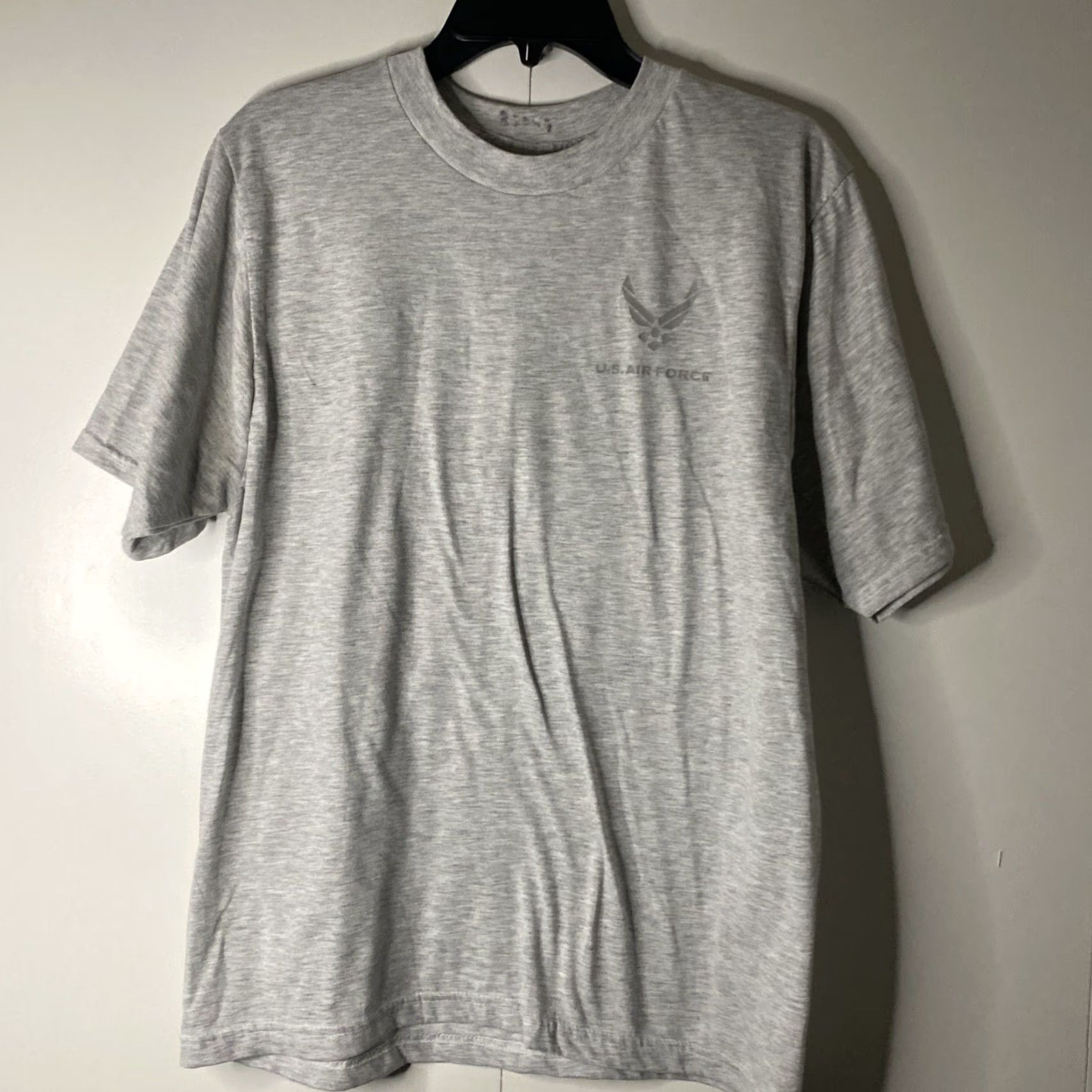 Vintage VINTAGE Unbranded Military T-Shirt Shirt Mens Gray Medium PTU Official Airforce T Shirt Short Sleeve Military Issue Size US M / EU 48-50 / 2 - 5 Thumbnail