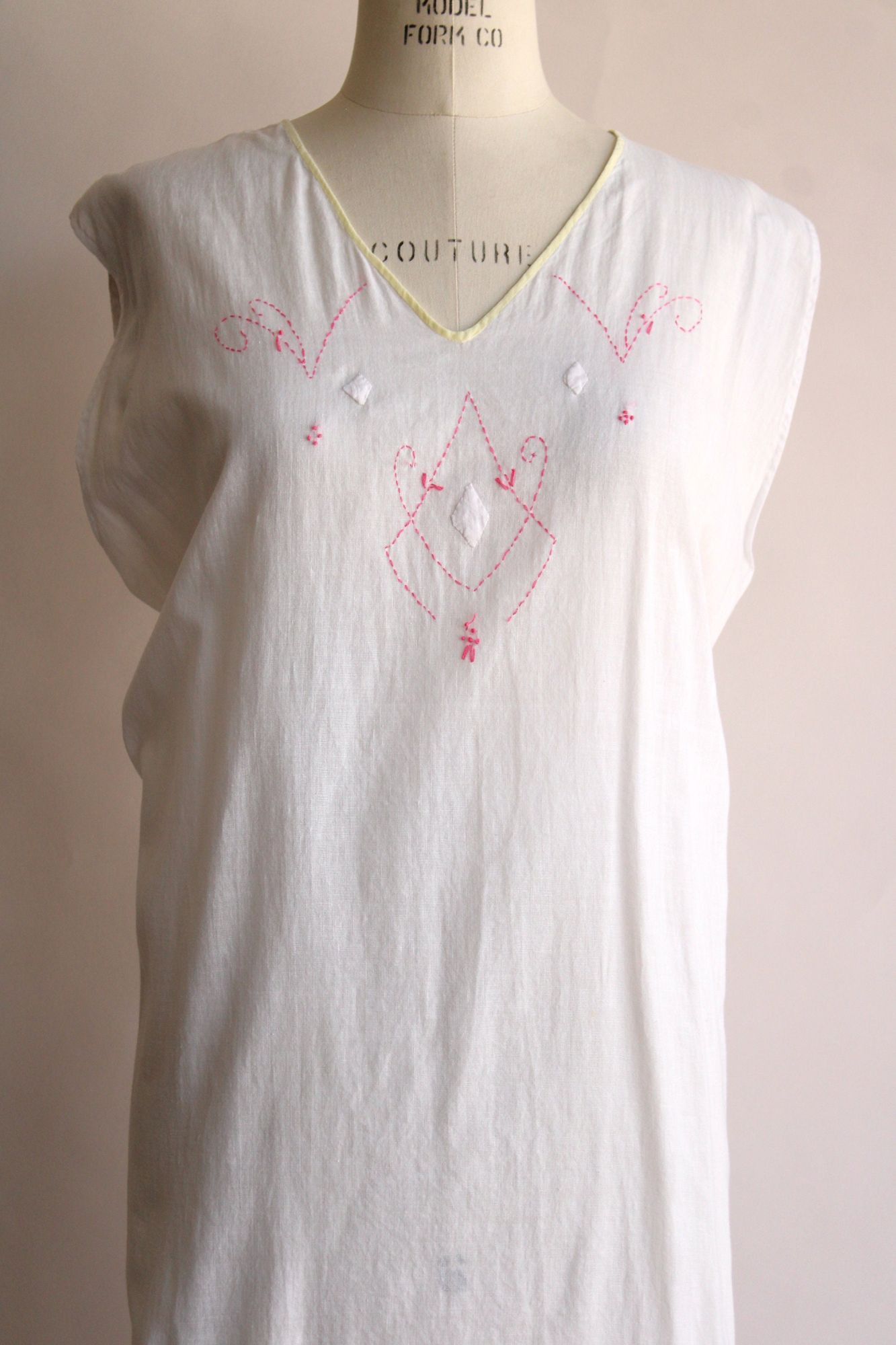 Vintage Vintage 1910s 1920s Nightgown, Volup Size Antique White Cott Size ONE SIZE - 2 Thumbnail