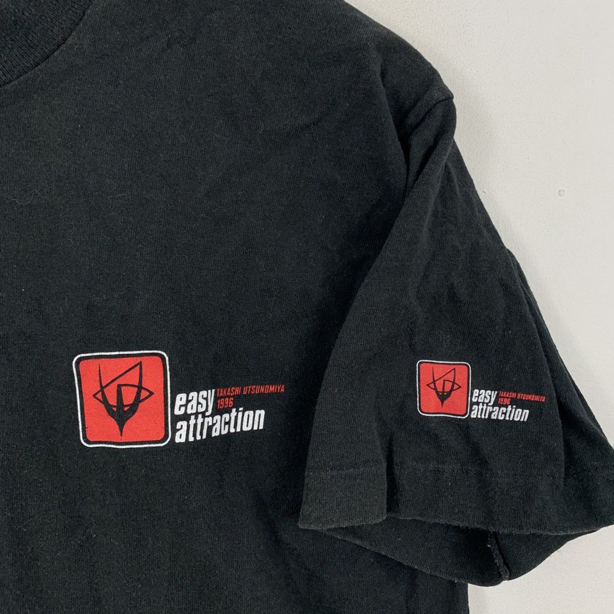 Vintage Vintage 90s TAKASHI UTSONOMIYA Easy Attraction 1996 Tshirt Size US M / EU 48-50 / 2 - 4 Thumbnail