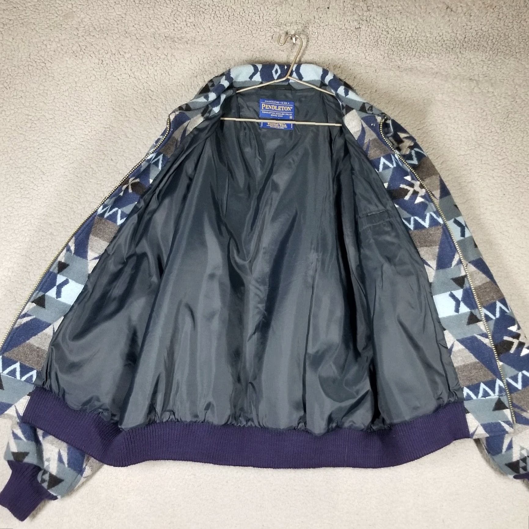 Pendleton VINTAGE Pendleton Western Wear Jacket Men XL Wool Aztec Geometric Fall Winter Casual Size US XL / EU 56 / 4 - 3 Thumbnail