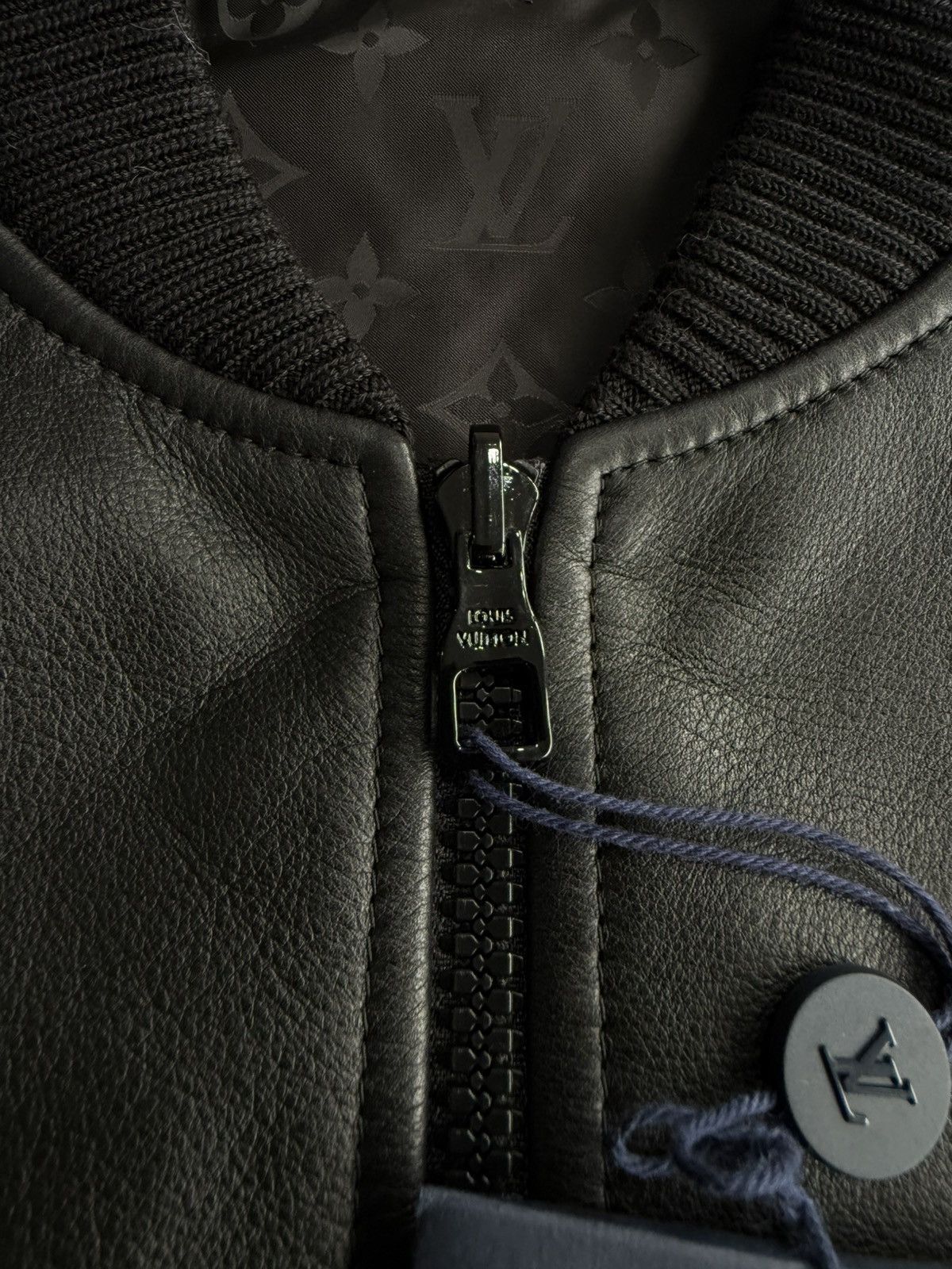 Louis Vuitton Louis Vuitton - FW2022 Leather/Mono Reversible Bomber Jacket Size US L / EU 52-54 / 3 - 13 Thumbnail