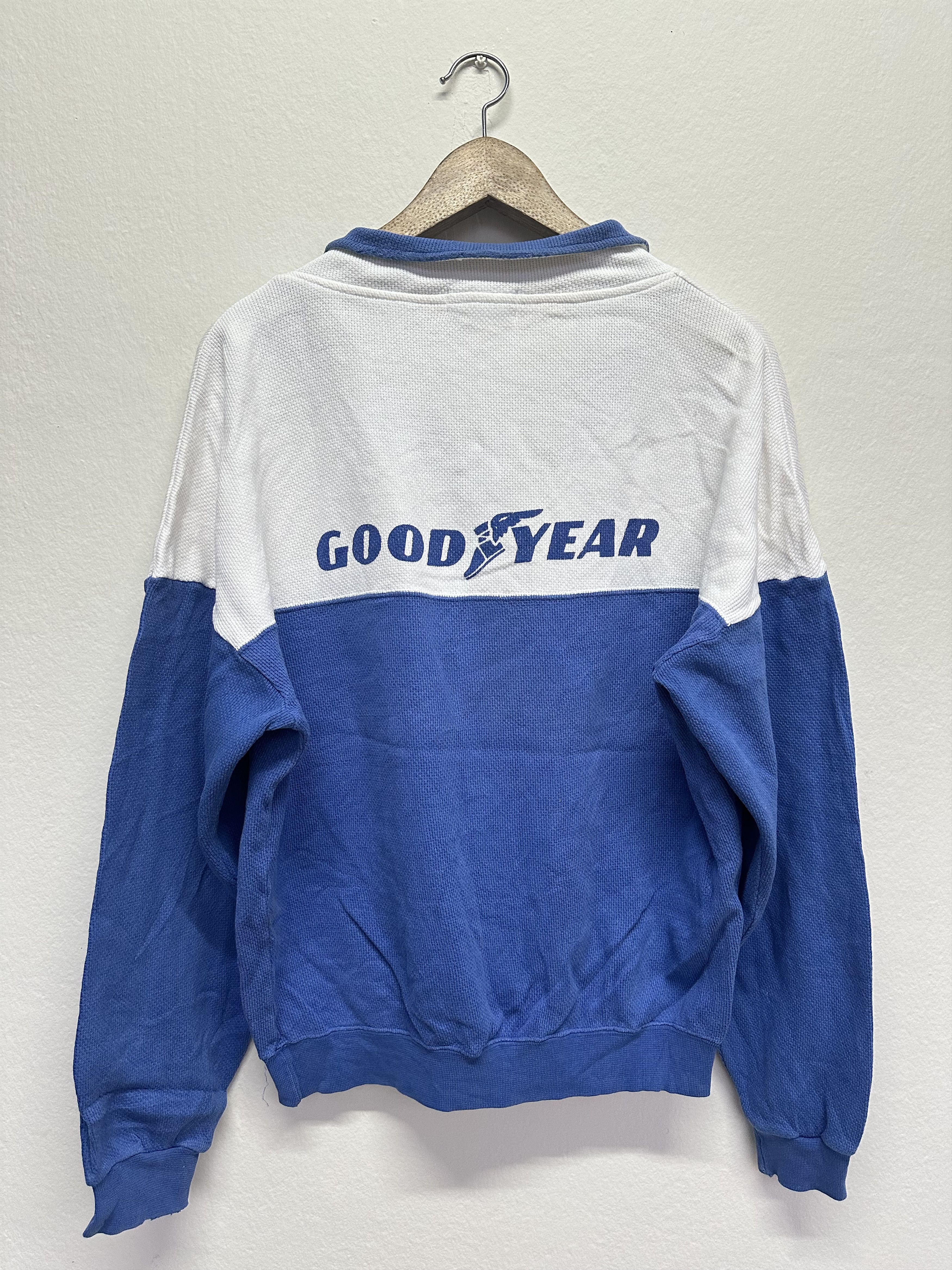 Sports Specialties Vintage Good Year F-1 Racing Size US M / EU 48-50 / 2 - 2 Thumbnail