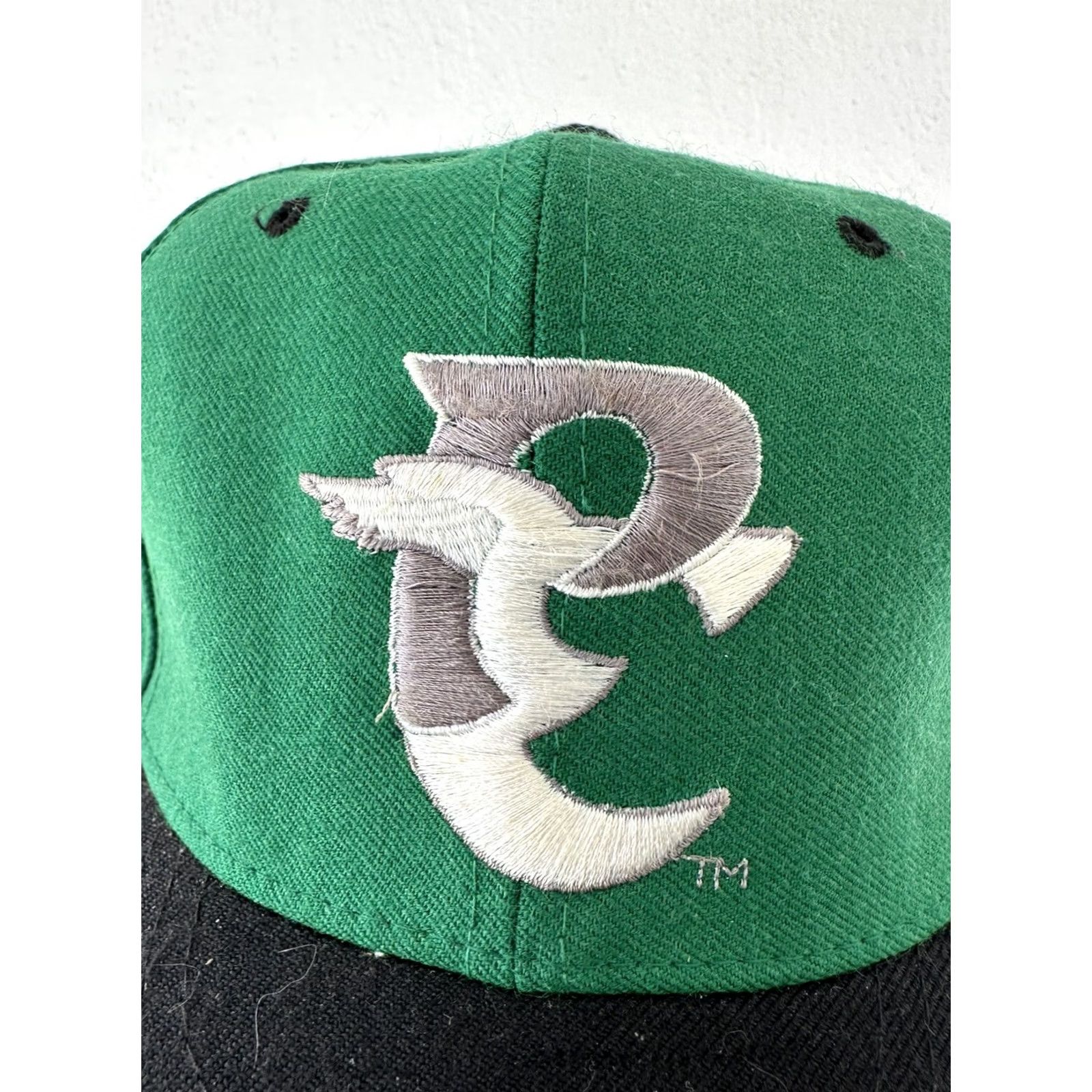 New Era VINTAGE Philadelphia Eagles New Era Pro Model Wool Hat 7 1/4 Green 90s Baseball Cap Unisex Adults Mens Boys Size ONE SIZE - 2 Thumbnail