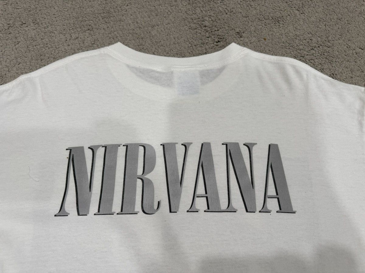 Band Tees Final Drop‼️ Vintage Nirvana Photo Tee Size US XL / EU 56 / 4 - 14 Thumbnail