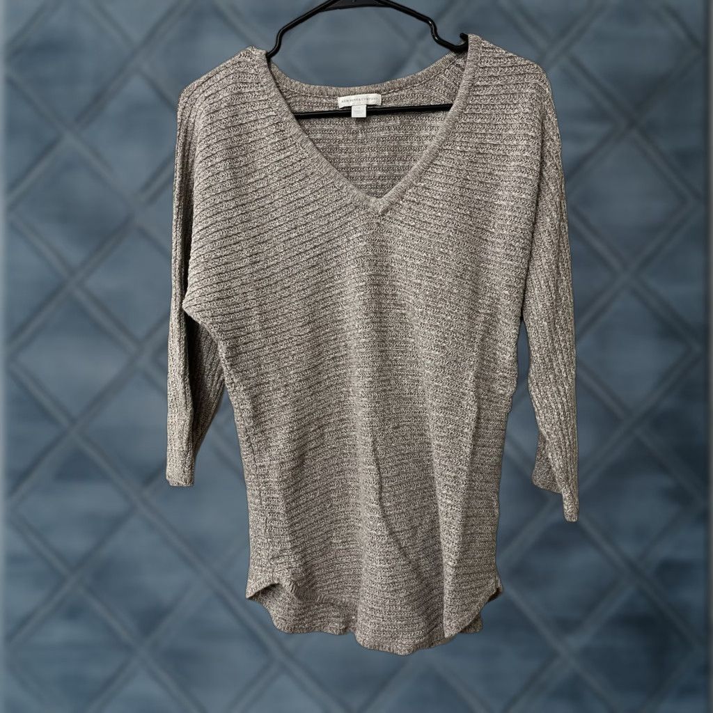 Vintage VINTAGE NYC New York & Company V-Neck Sweater / Pullover / Women / M / Gray / 3/4 Sleeve / Open-Knit / Acrylic Mohair Nylon / Casual Classic Modern Size M / US 6-8 / IT 42-44 - 1 Thumbnail