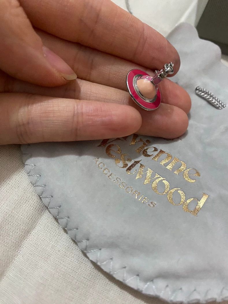 Vivienne Westwood Vivienne Westwood Vintage Pink Orb Enamel Necklace Size ONE SIZE - 4 Thumbnail