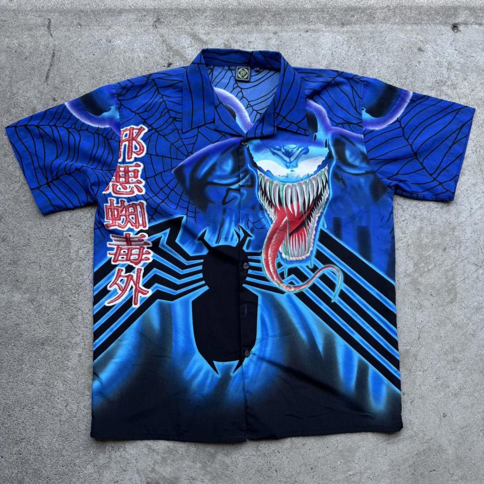 Other Y2K Vintage Blue and black Venom graphic button-up shirt Size US L / EU 52-54 / 3 - 1 Thumbnail