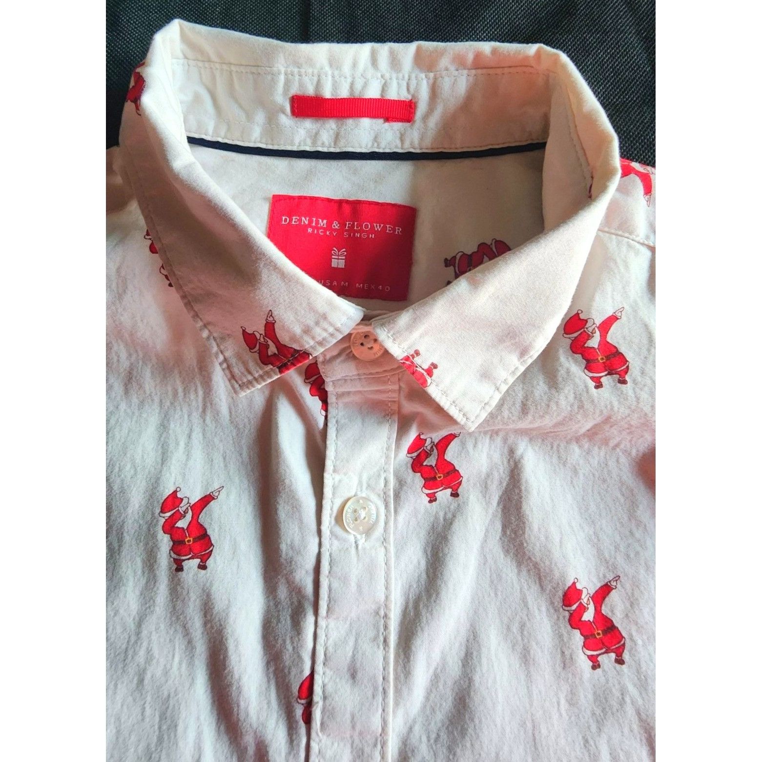 Other Mens Medium Button Down Shirt Dabbing Santa's Christmas Holi Size US M / EU 48-50 / 2 - 7 Thumbnail