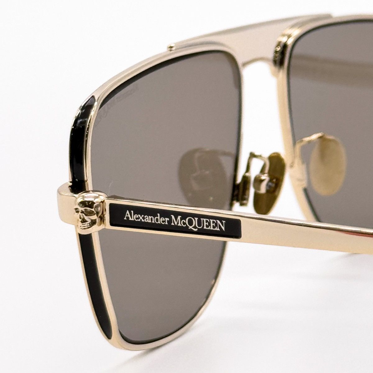 Alexander McQueen NEW AM0200S 002 ALEXANDER MCQUEEN SUNGLASSES AM0200S Size ONE SIZE - 11 Thumbnail