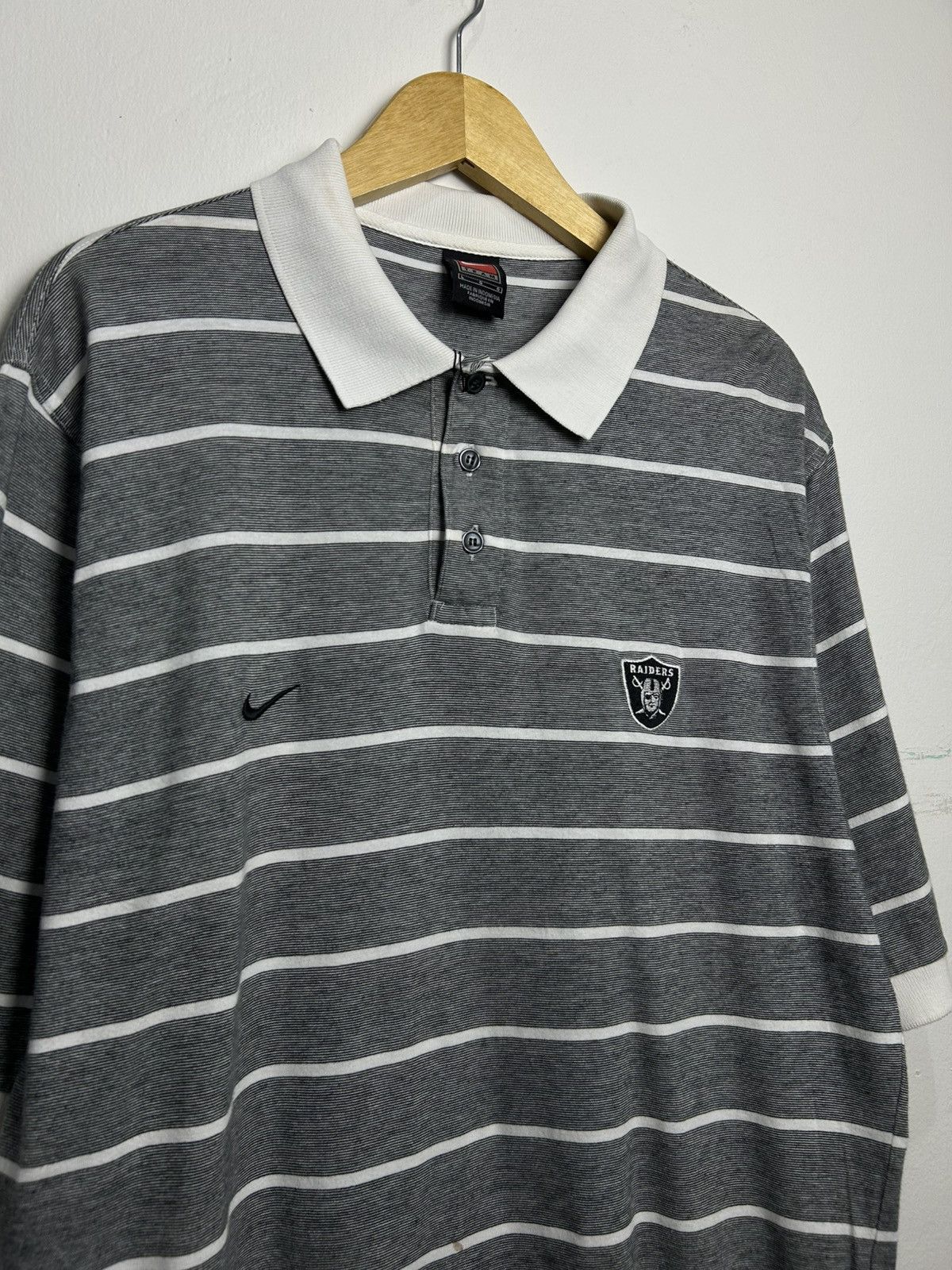 Nike Vintage Nike NFL Raiders striped poloshirt Size US XL / EU 56 / 4 - 3 Thumbnail