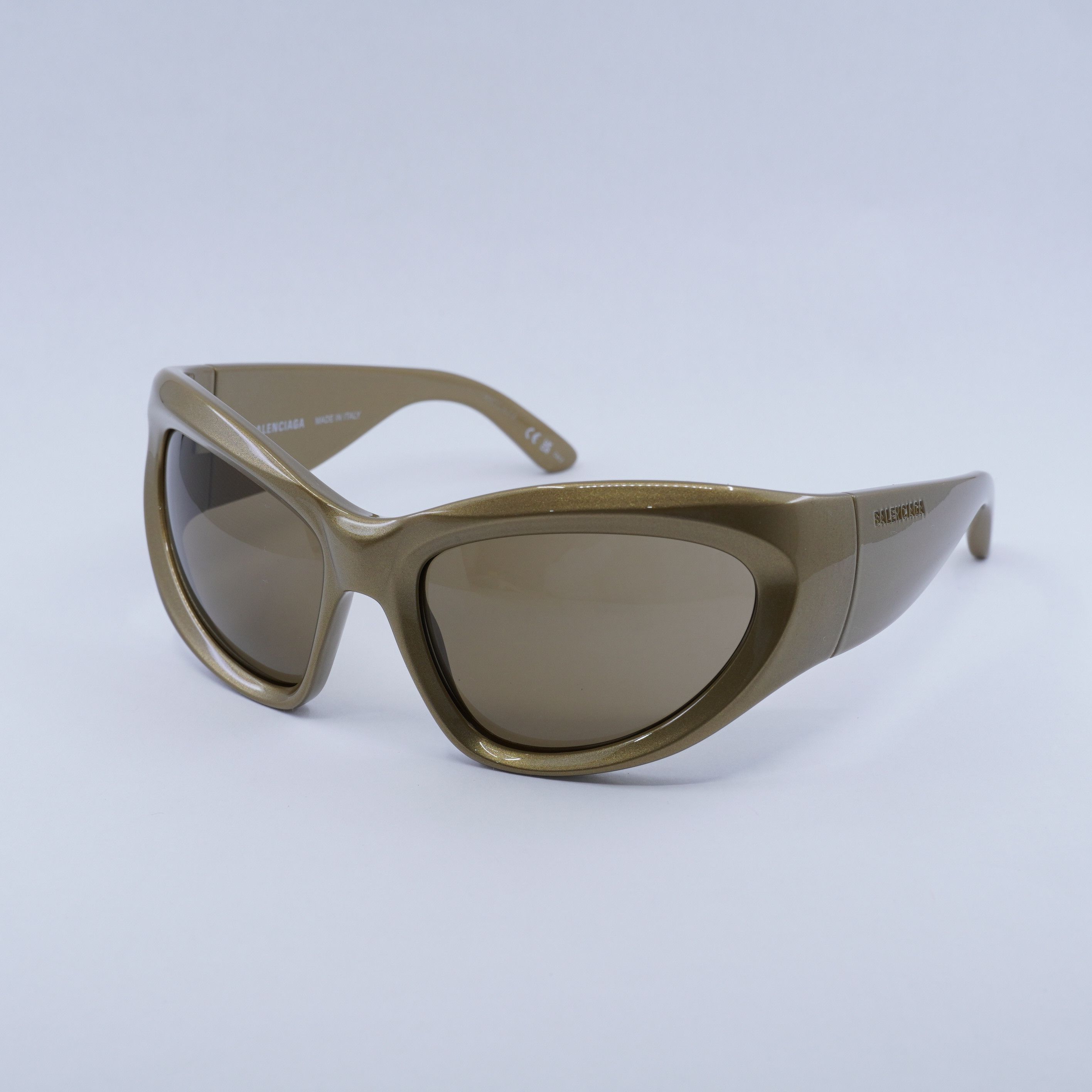 Balenciaga Balenciaga BB0228S 004 Sunglasses Gold Geometric Frame Size ONE SIZE - 1 Thumbnail