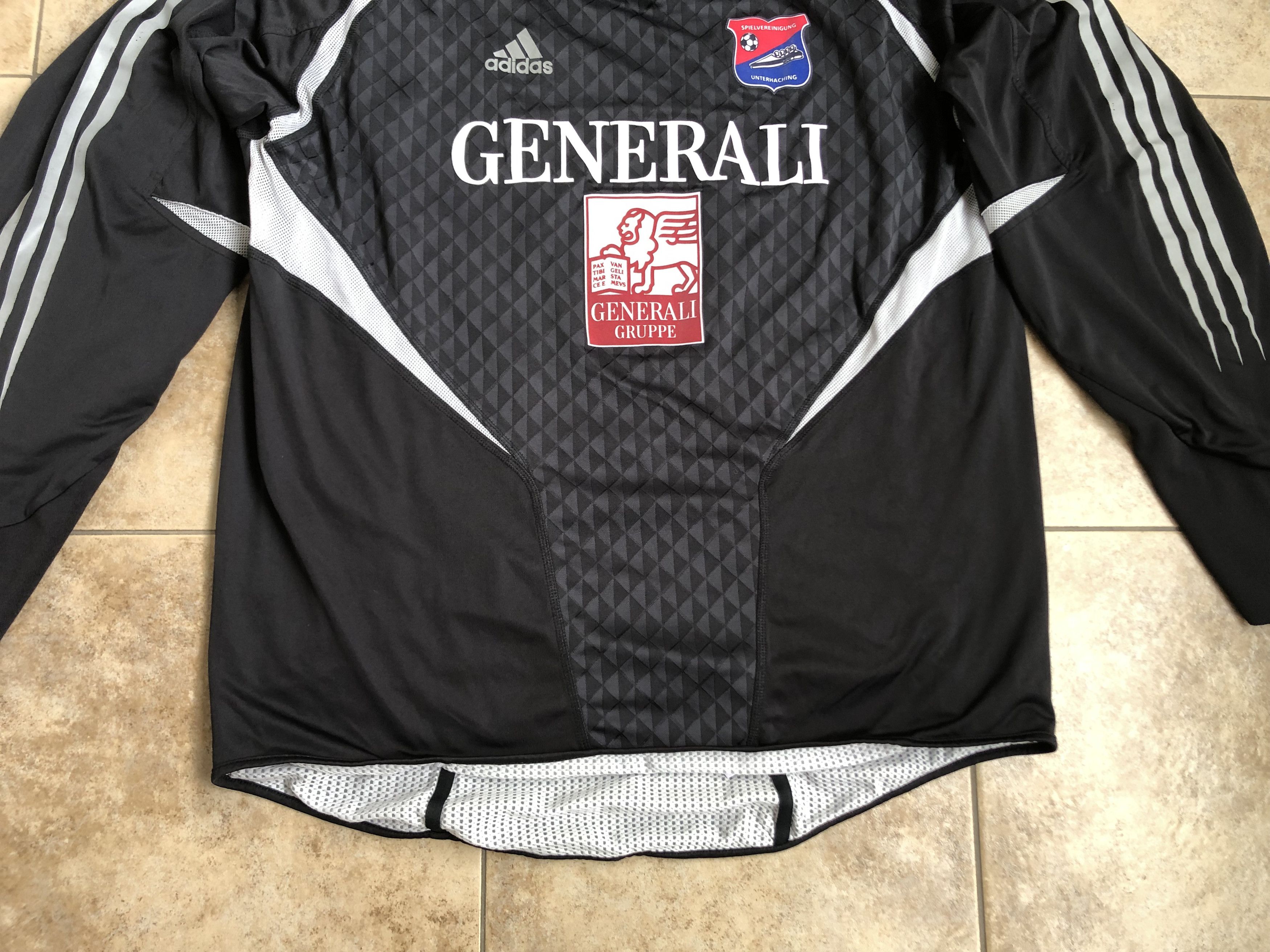 Adidas SpVgg Unterhaching Goalkeeper football shirt 2005-2006 #25 Size US XL / EU 56 / 4 - 5 Thumbnail