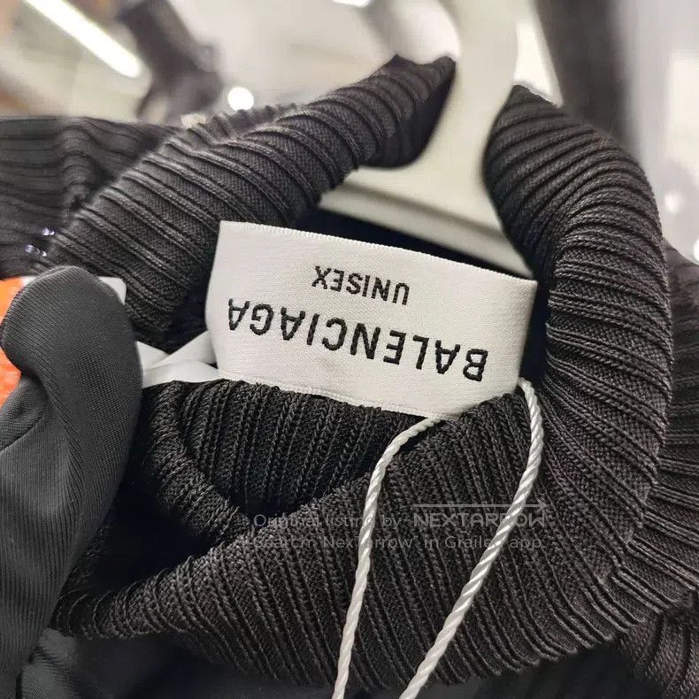 Balenciaga Balenciaga Black long-sleeve knit Size US M / EU 48-50 / 2 - 3 Thumbnail