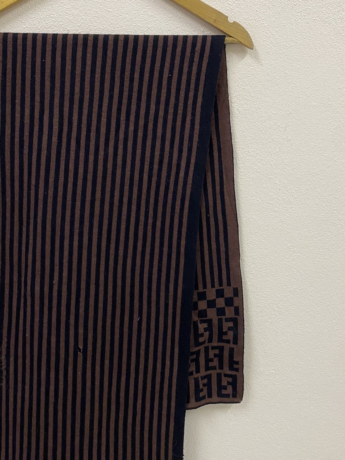 Fendi Fendi Scarves Wool Size ONE SIZE - 2 Thumbnail