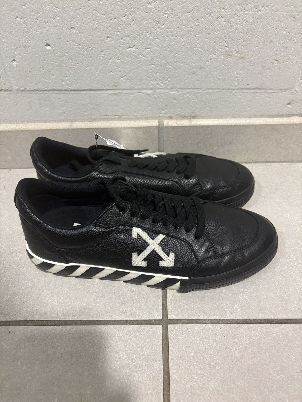 Designer × Nike × Off-White Off-White Vulcan Lows Size US 12 / EU 45 - 2 Thumbnail