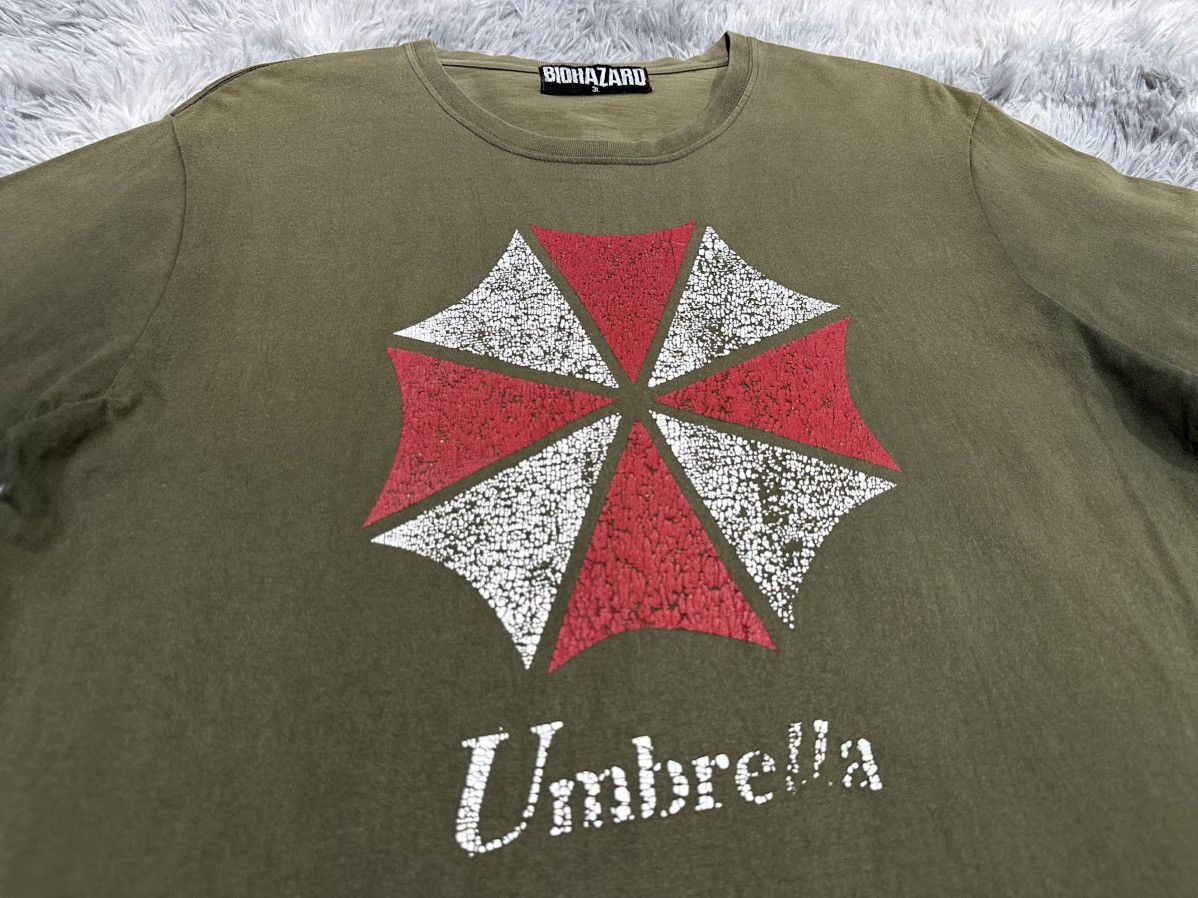 Vintage 🔥Vintage Biohazard Shirt Umbrella Corporation Capcom Size US L / EU 52-54 / 3 - 1 Thumbnail