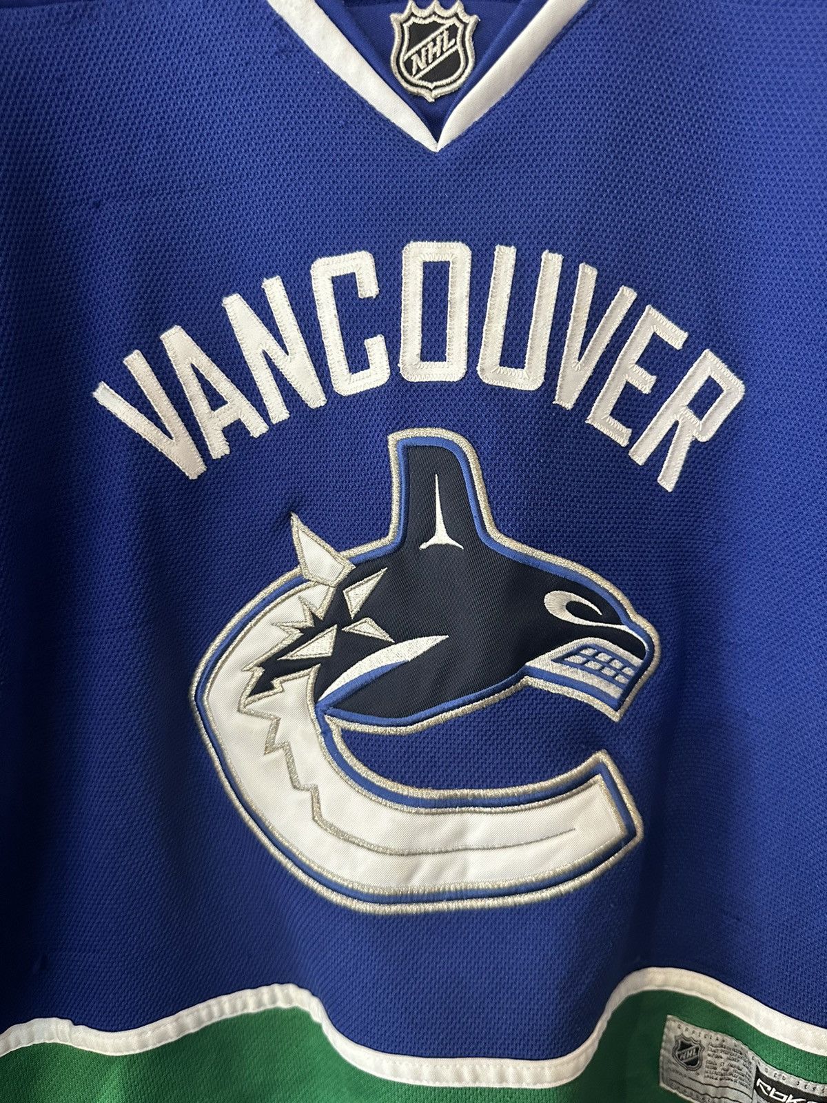 Kanye West × NHL NHL Vancouver Canucks Vintage Ice Hockey Jersey Size US M / EU 48-50 / 2 - 3 Thumbnail