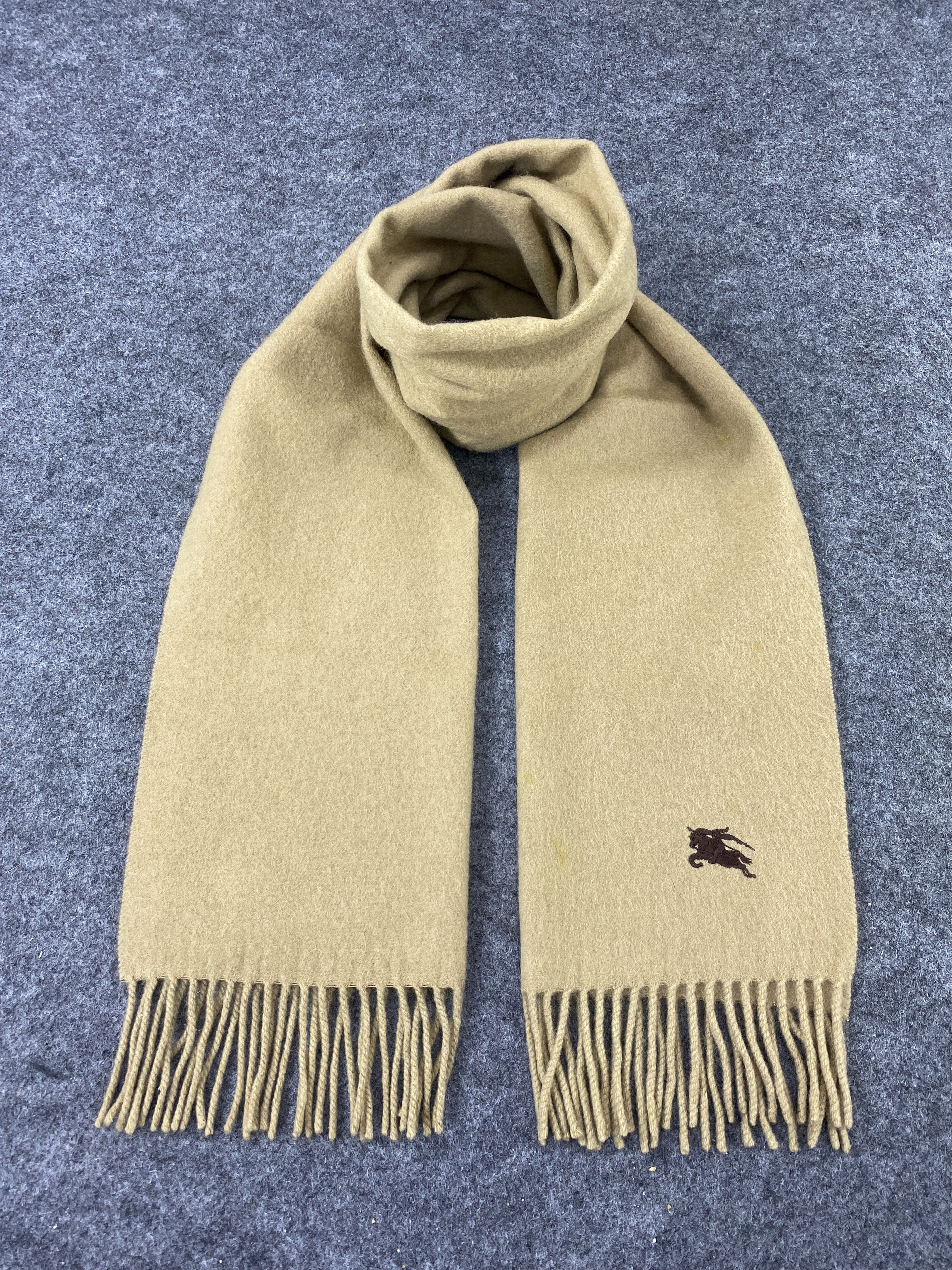 Vintage Burberry Scarf/Muffler/Neckwear -T1070