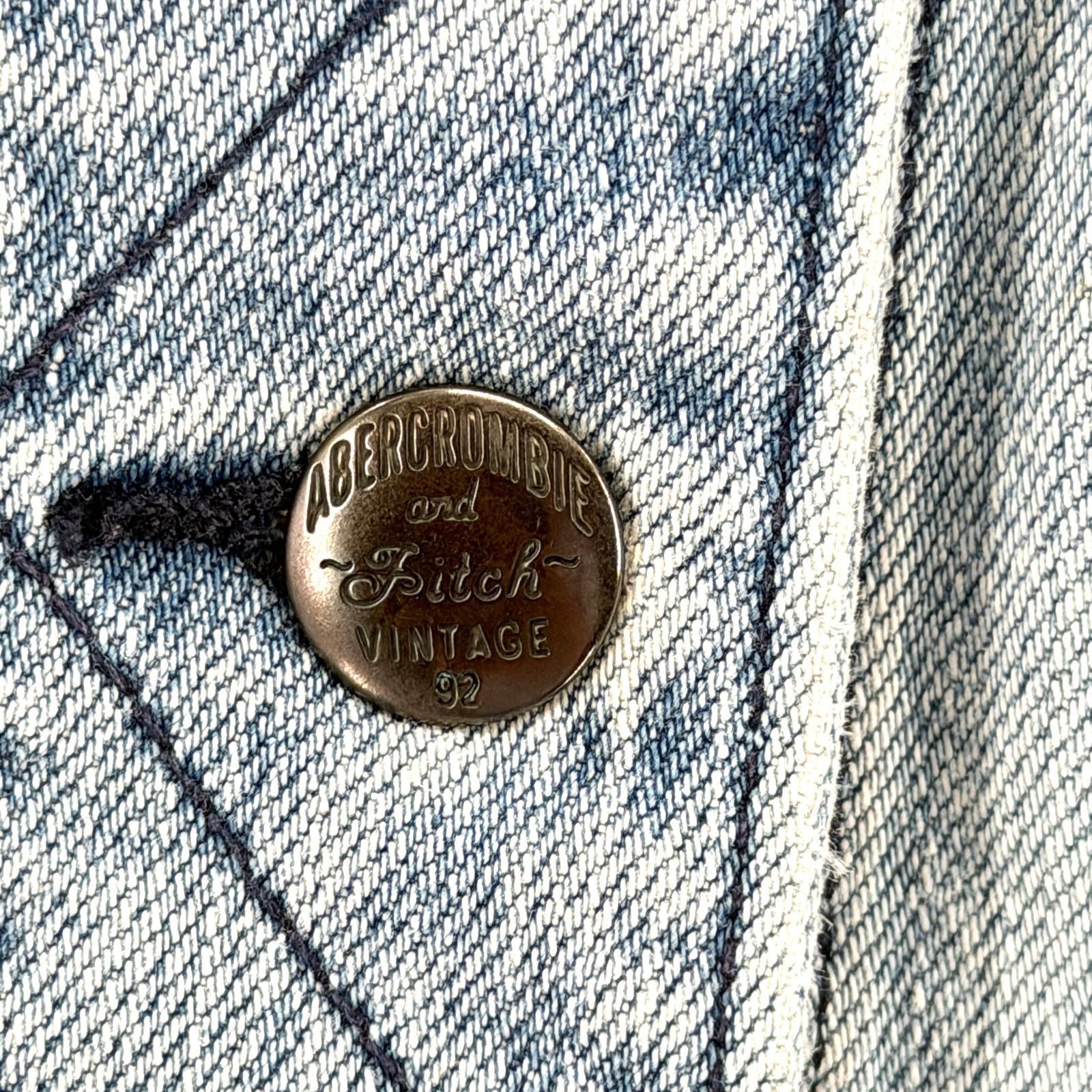 Abercrombie & Fitch Vintage Y2K Light Blue Distressed Cropped Denim Jacket Size M / US 6-8 / IT 42-44 - 3 Thumbnail