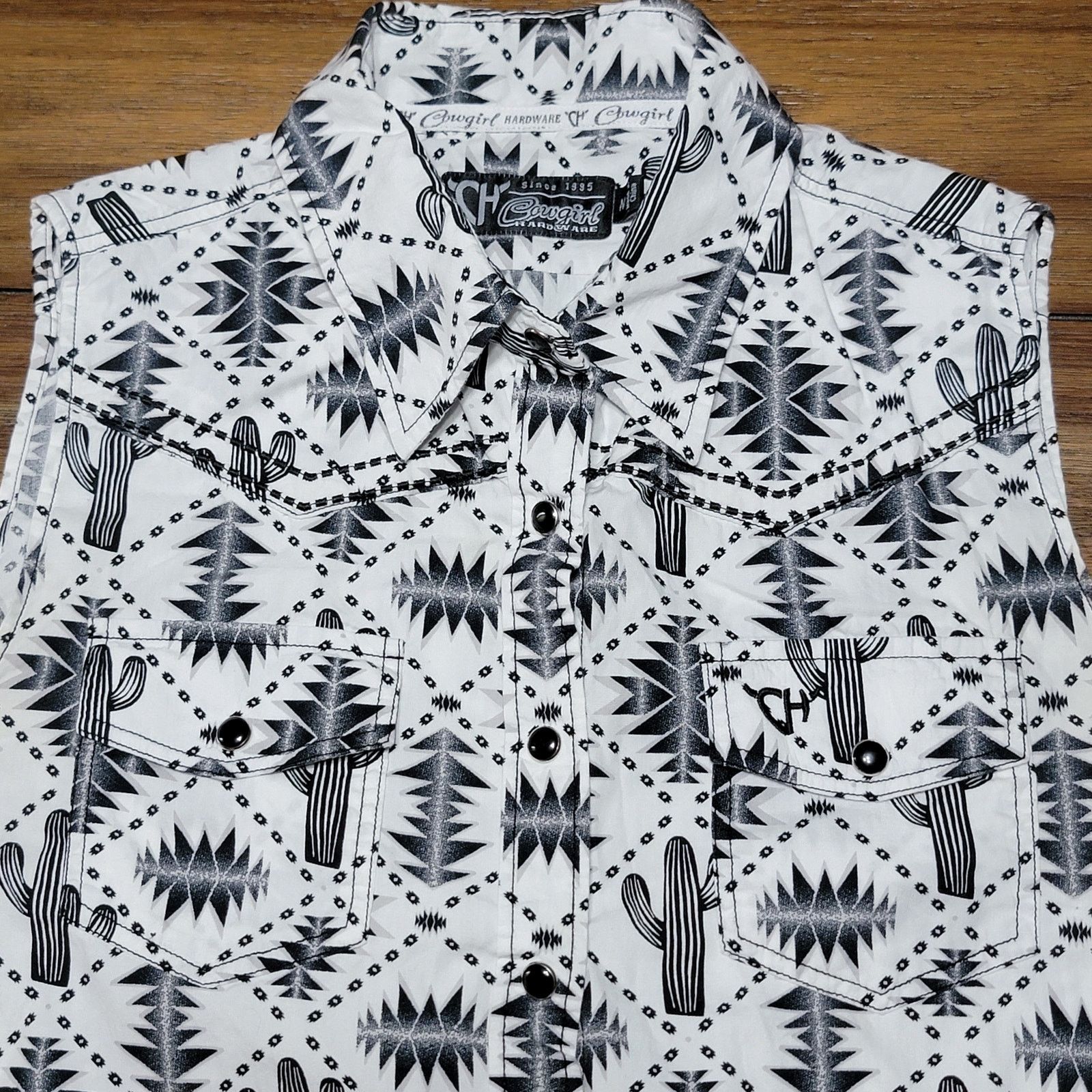 Other Cowgirl Hardware Pearl Snap Western Top w/ Cactus - Medium* Size M / US 6-8 / IT 42-44 - 2 Thumbnail